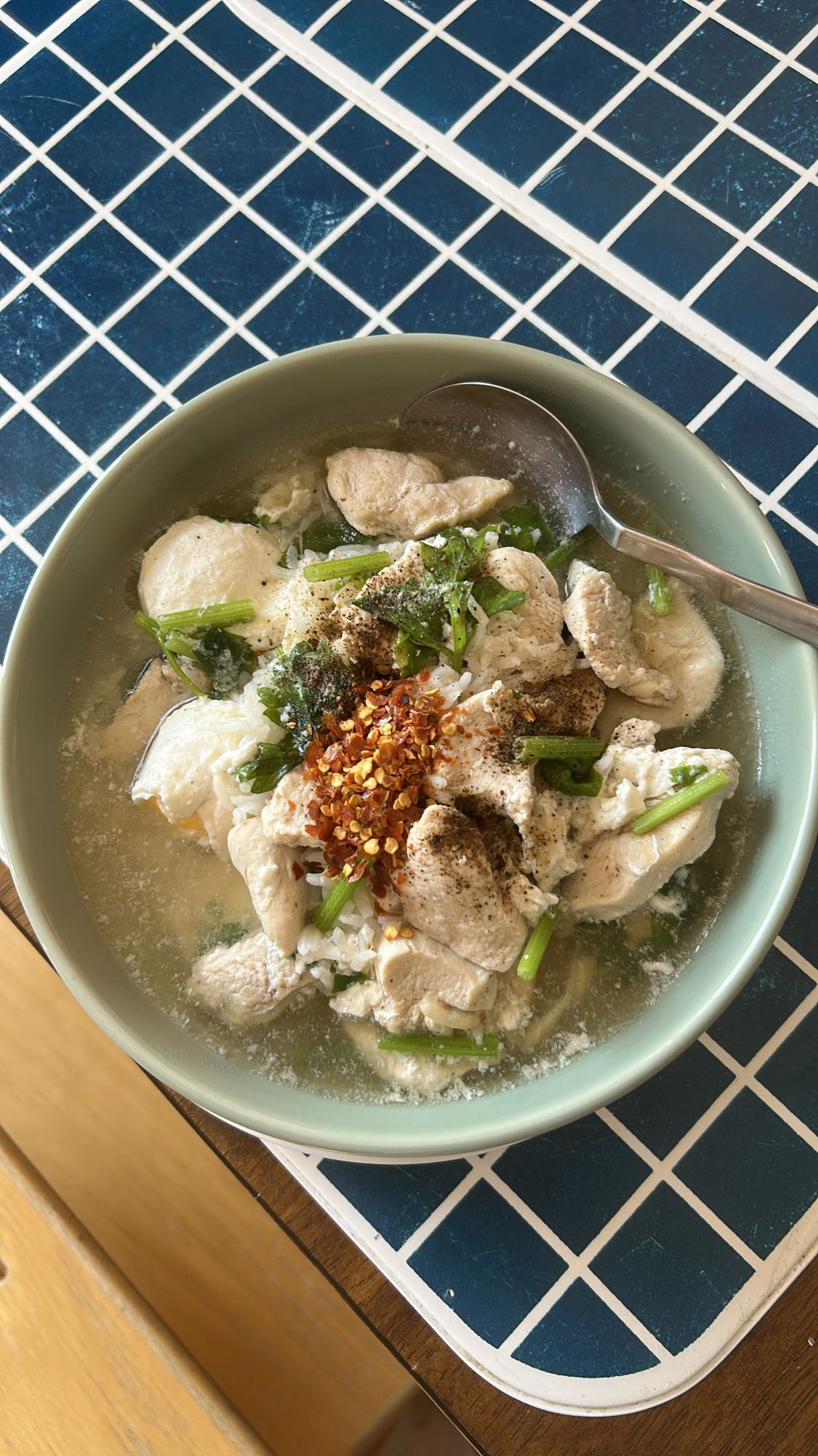 Kyllingsuppe med ris