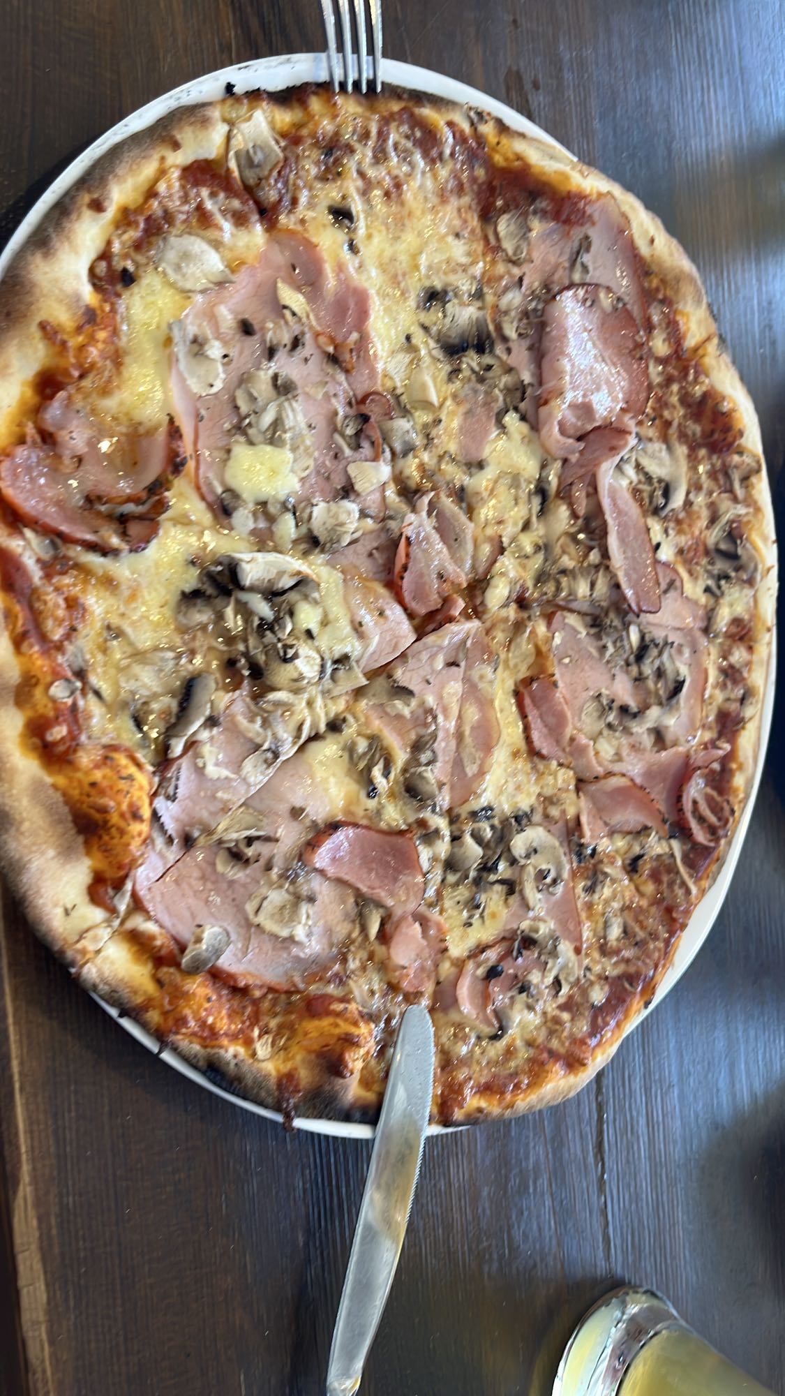 Пица с шунка и гъби