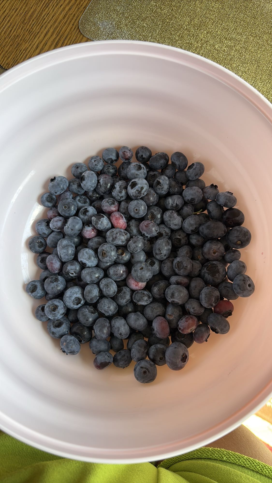 чаша черники