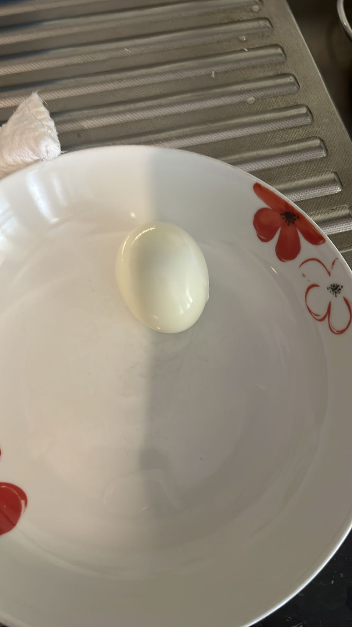 بيضة مسلوقة