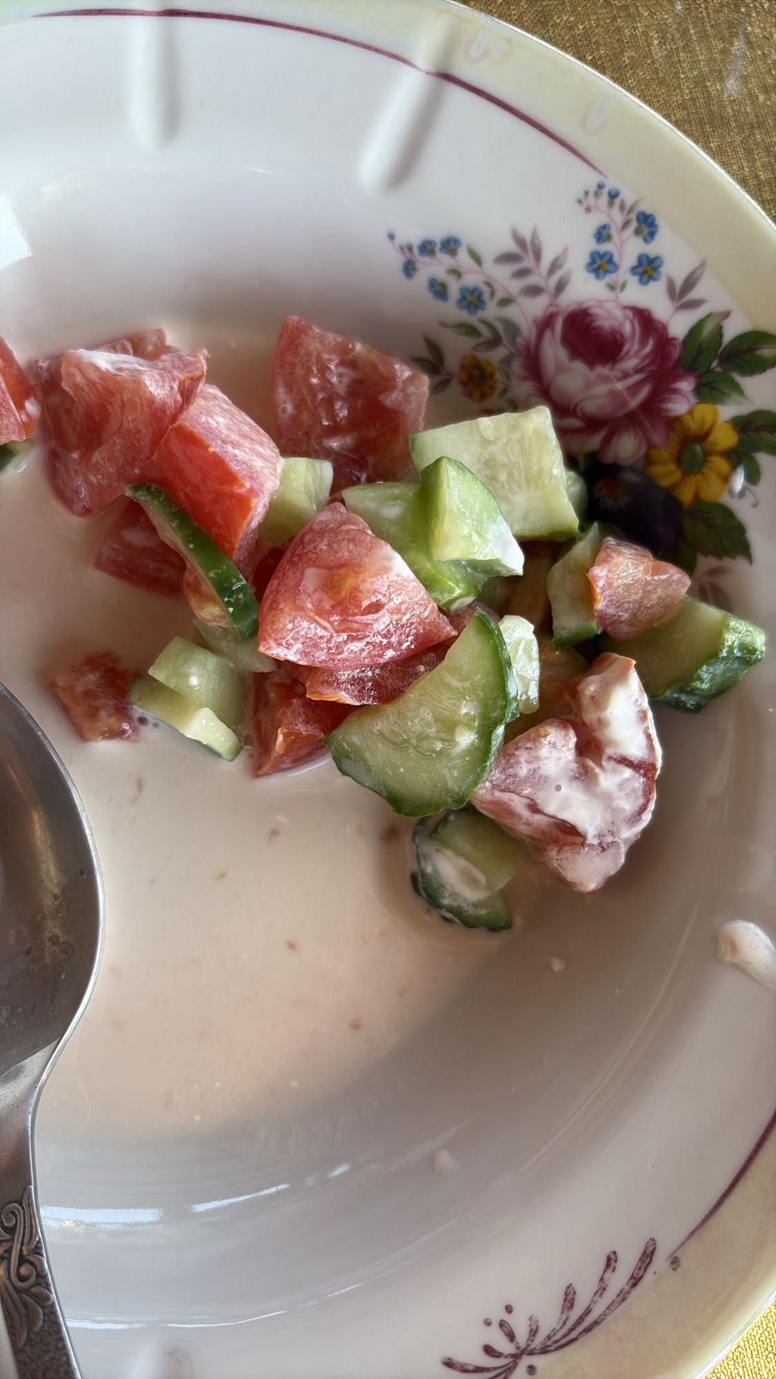 Овощной салат с йогуртом