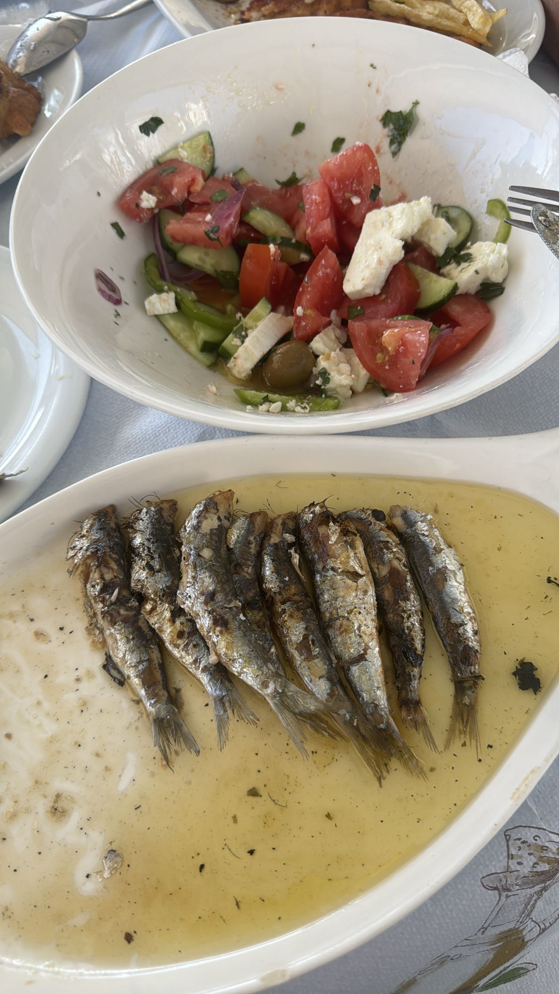 Griechischer Salat & Sardinen