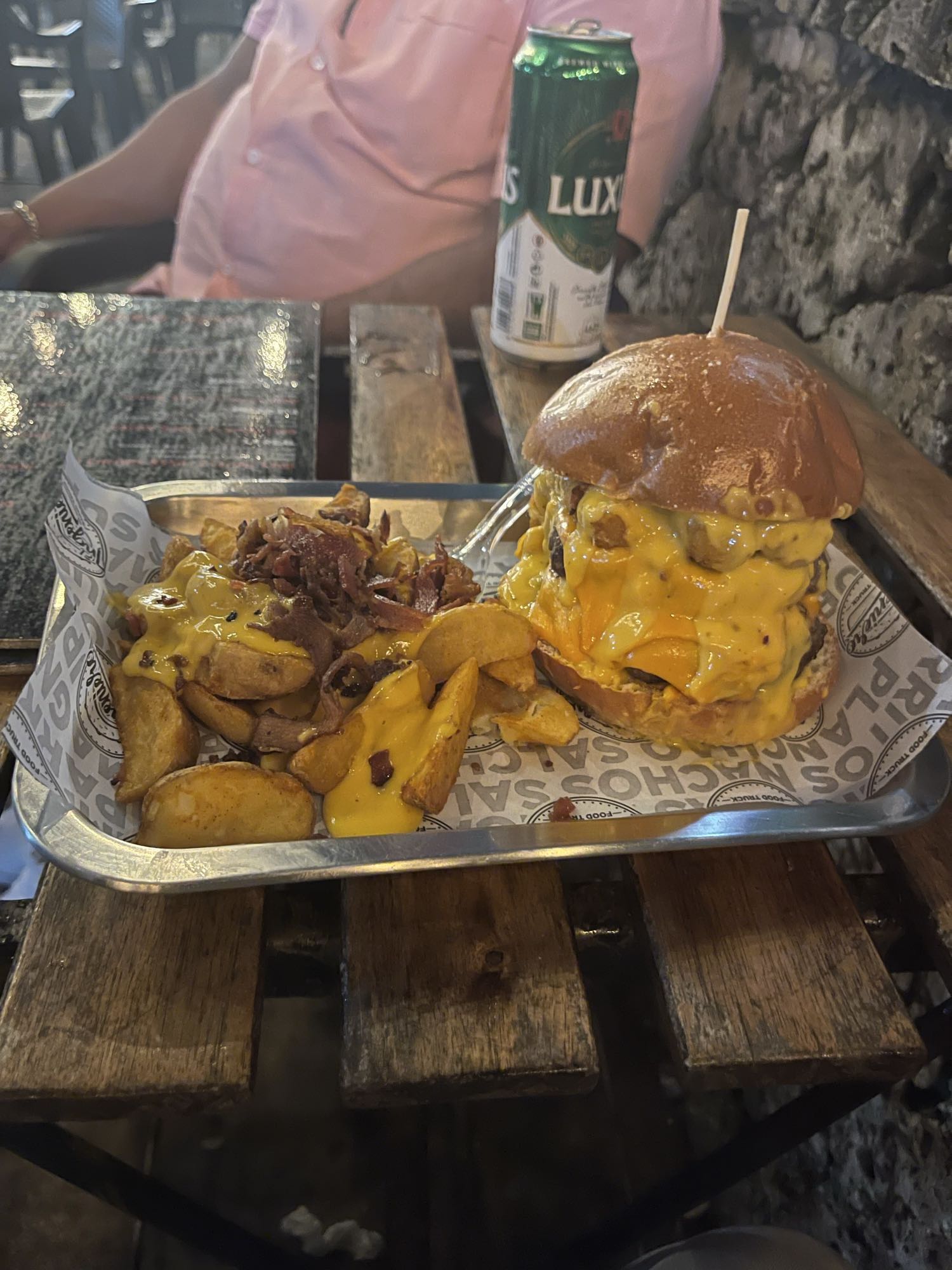 Hamburguesa con papas