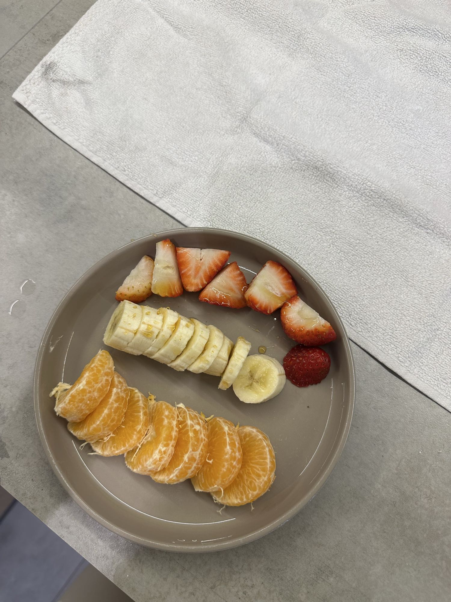 Plato de frutas frescas