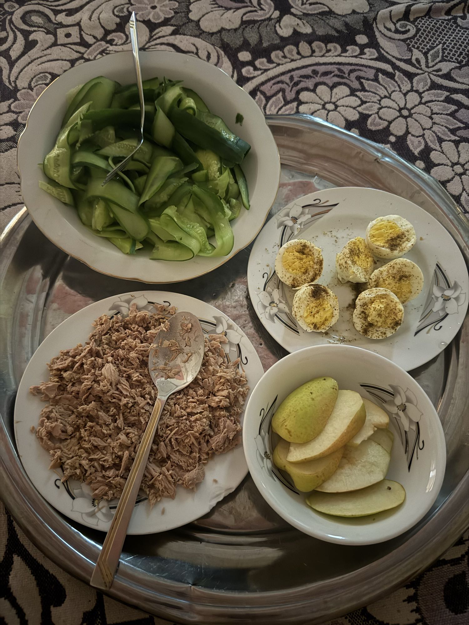 Tuna Egg Salad Plate