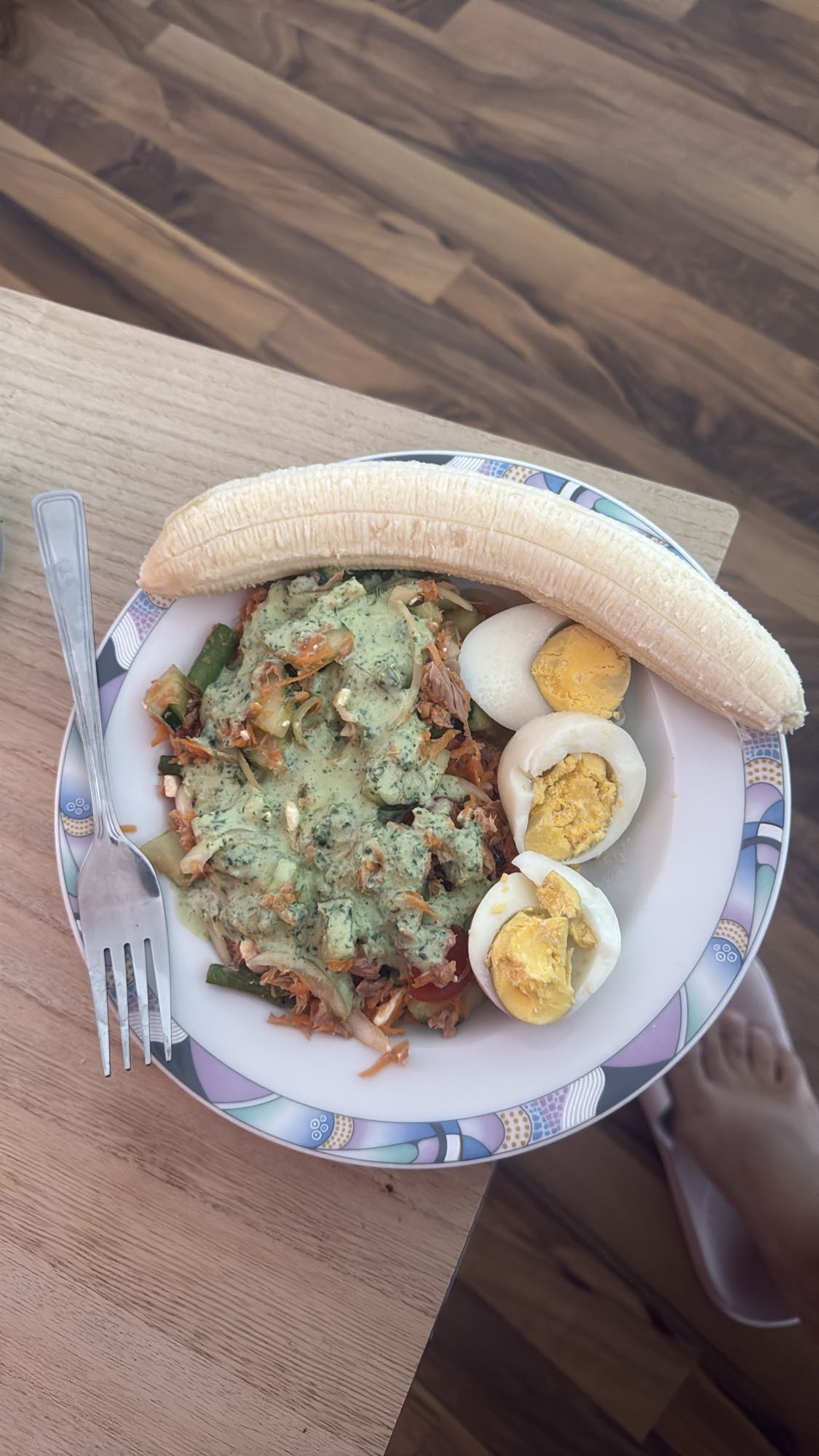ensalada con huevo y plátano