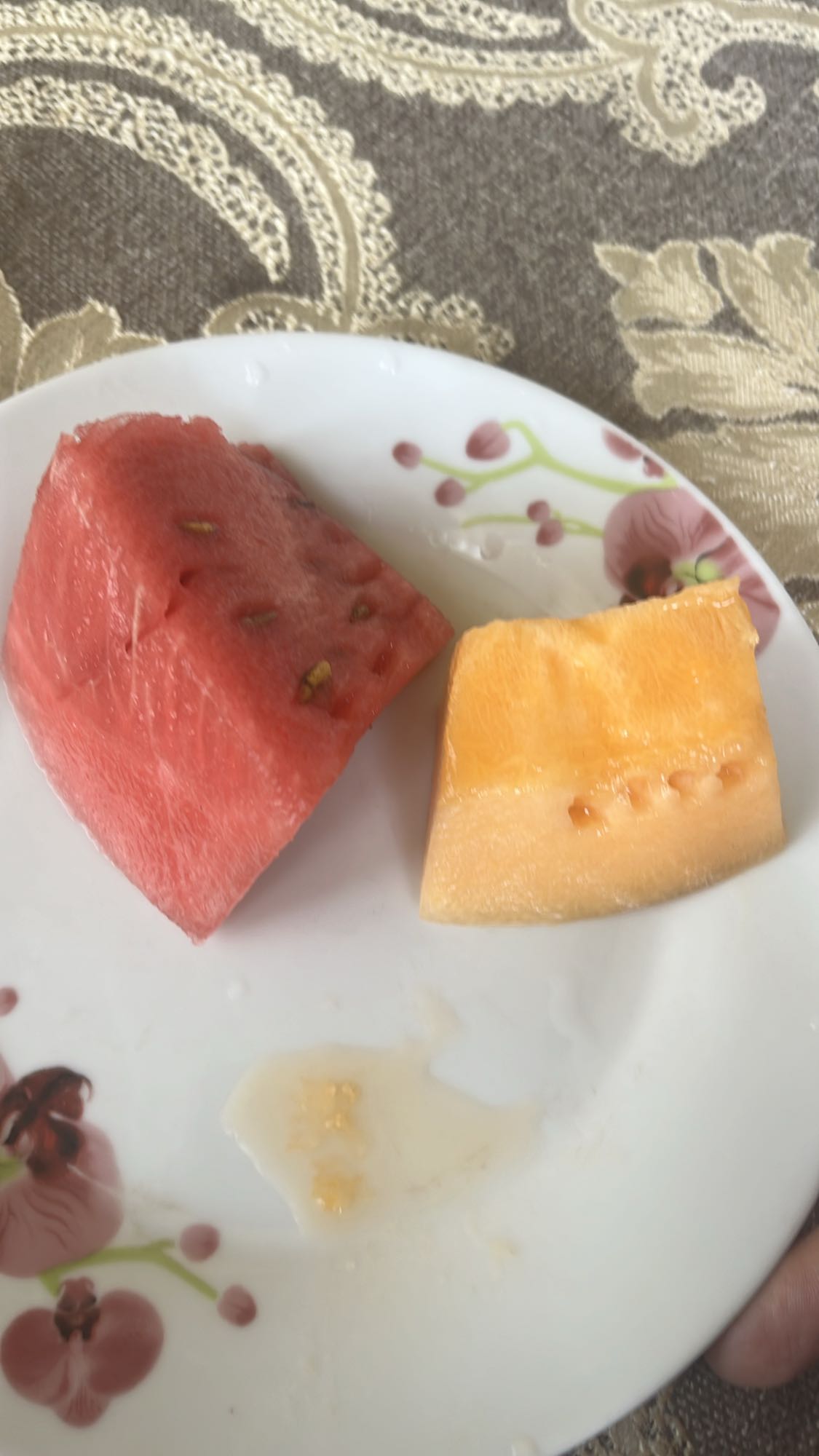 Арбуз и дыня