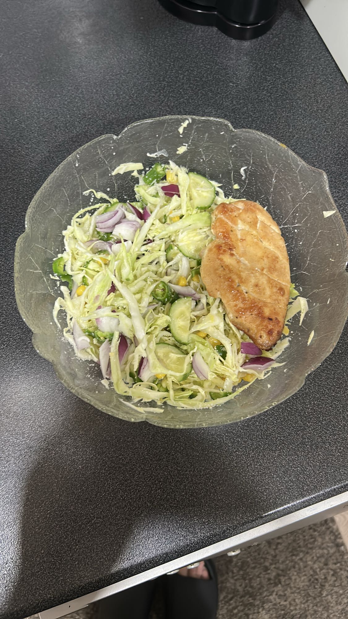 Kyllingsalat med grønnsaker