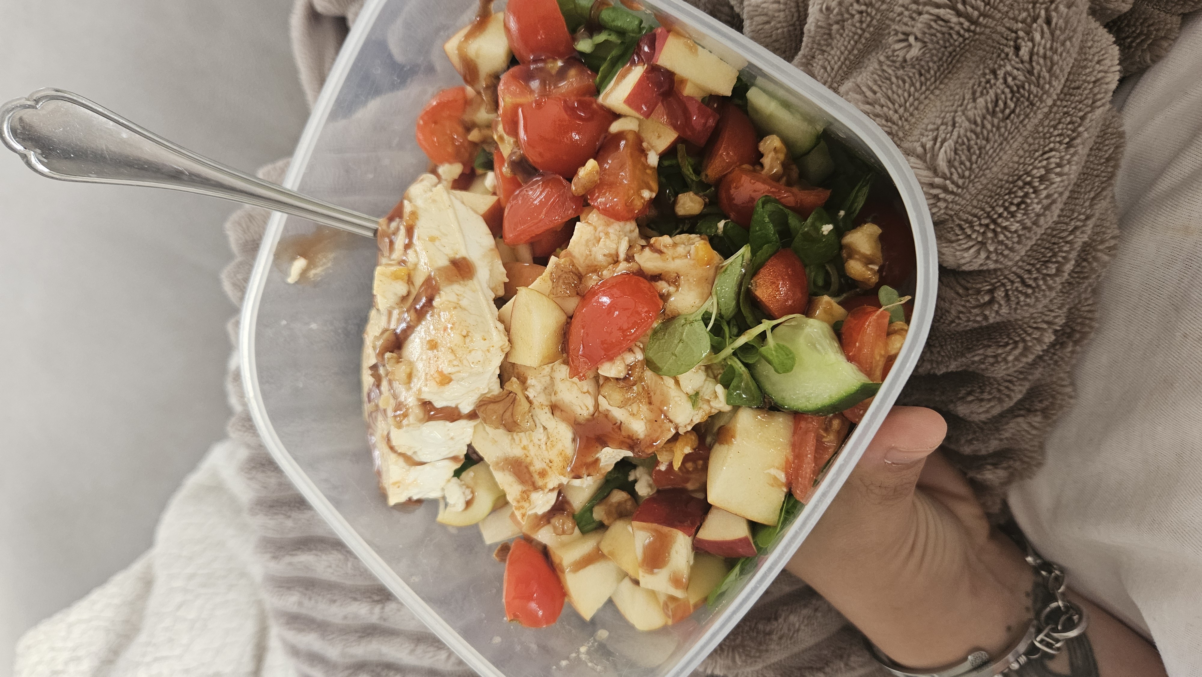 Hähnchen-Apfel-Salat