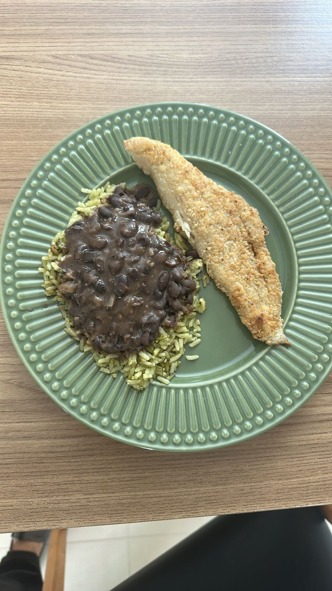 Arroz, feijão e peixe