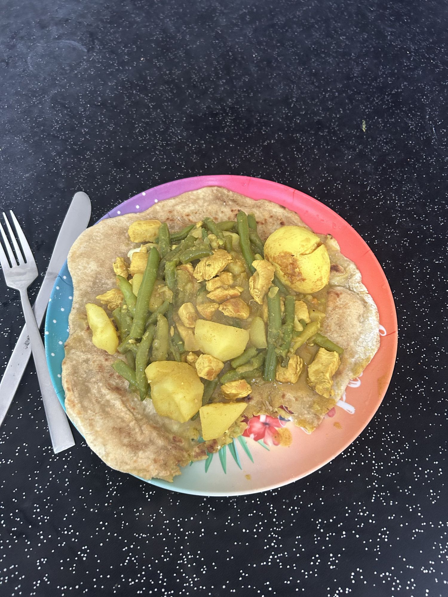 Roti met kip en groenten