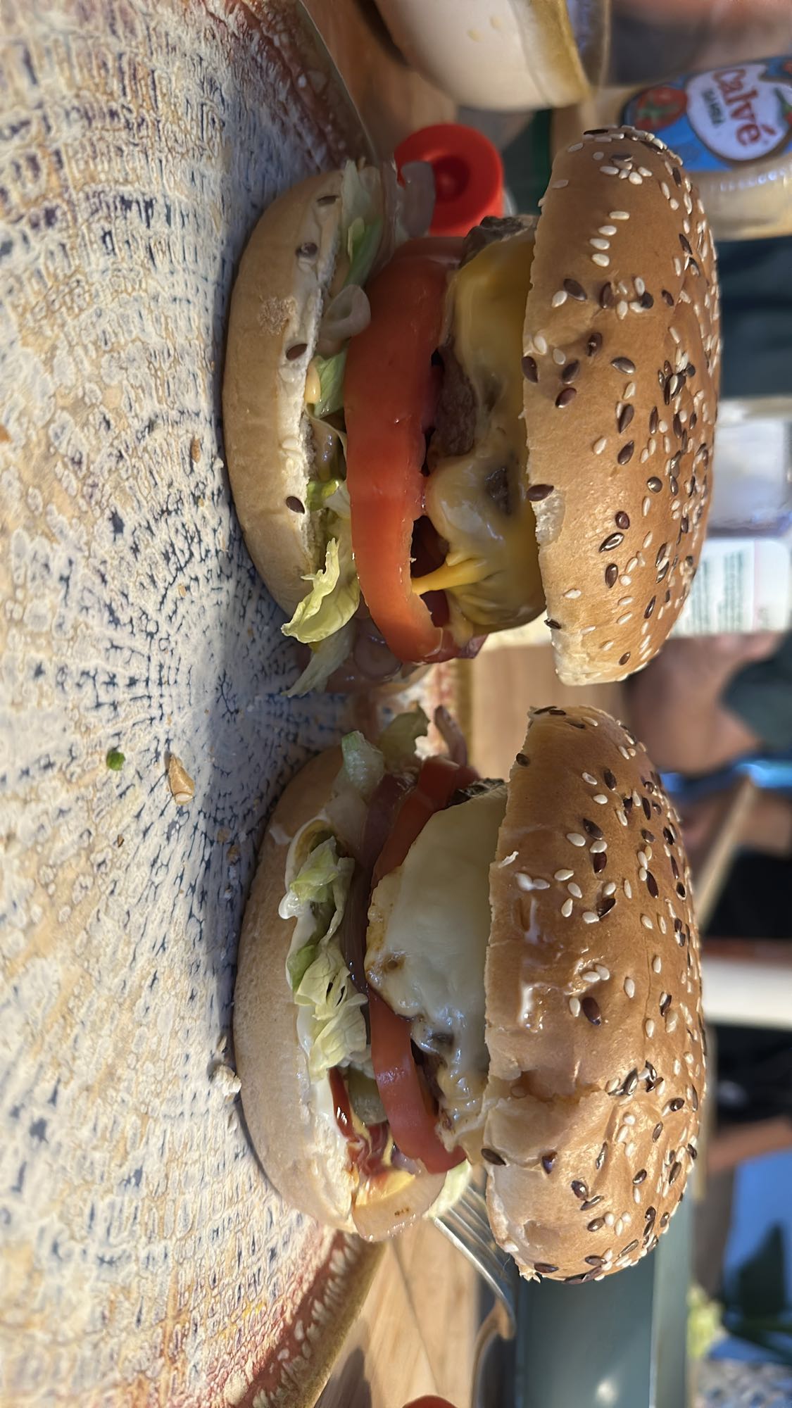 Dubbele kaasburgers