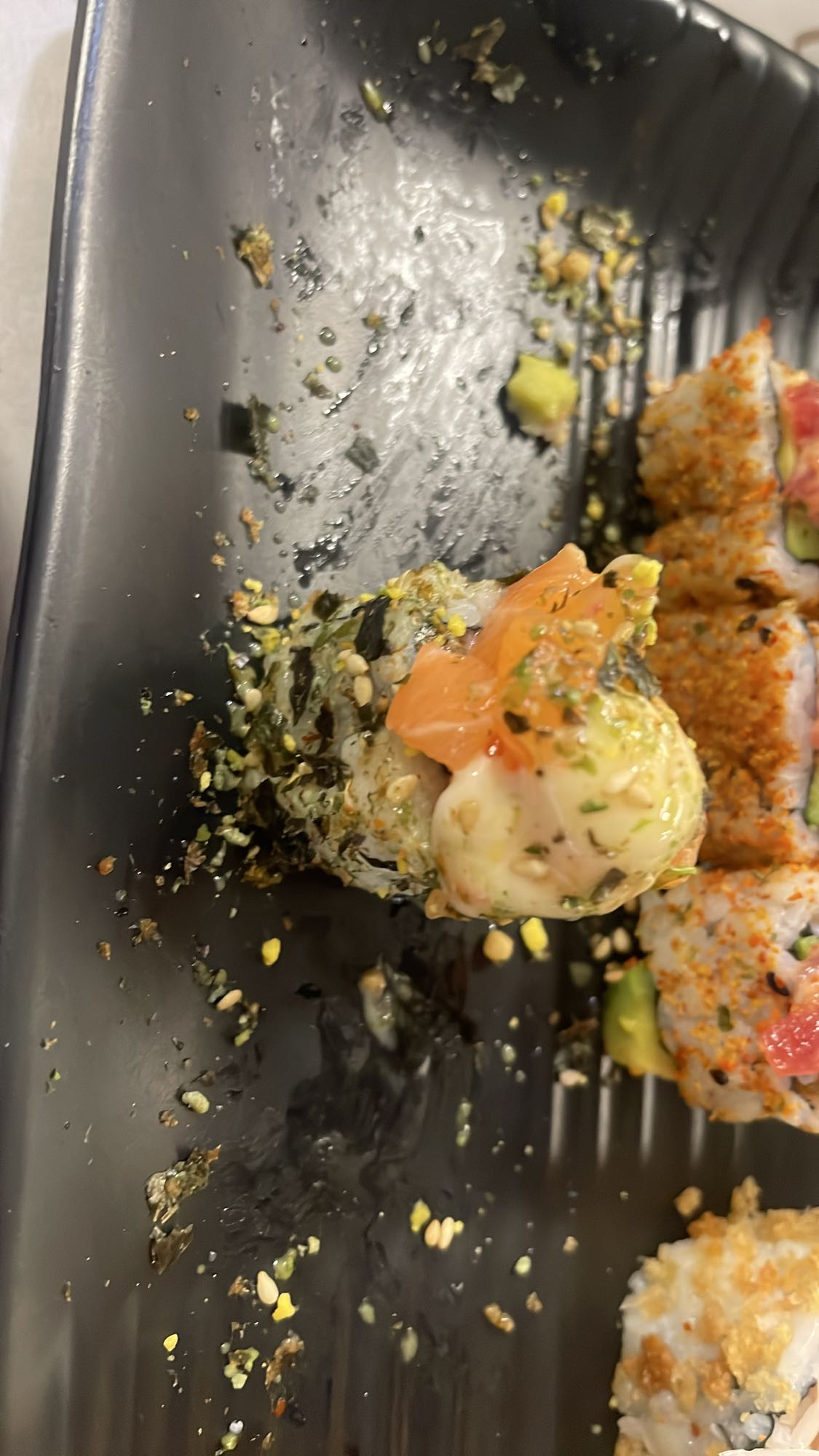 Sushi roll piece