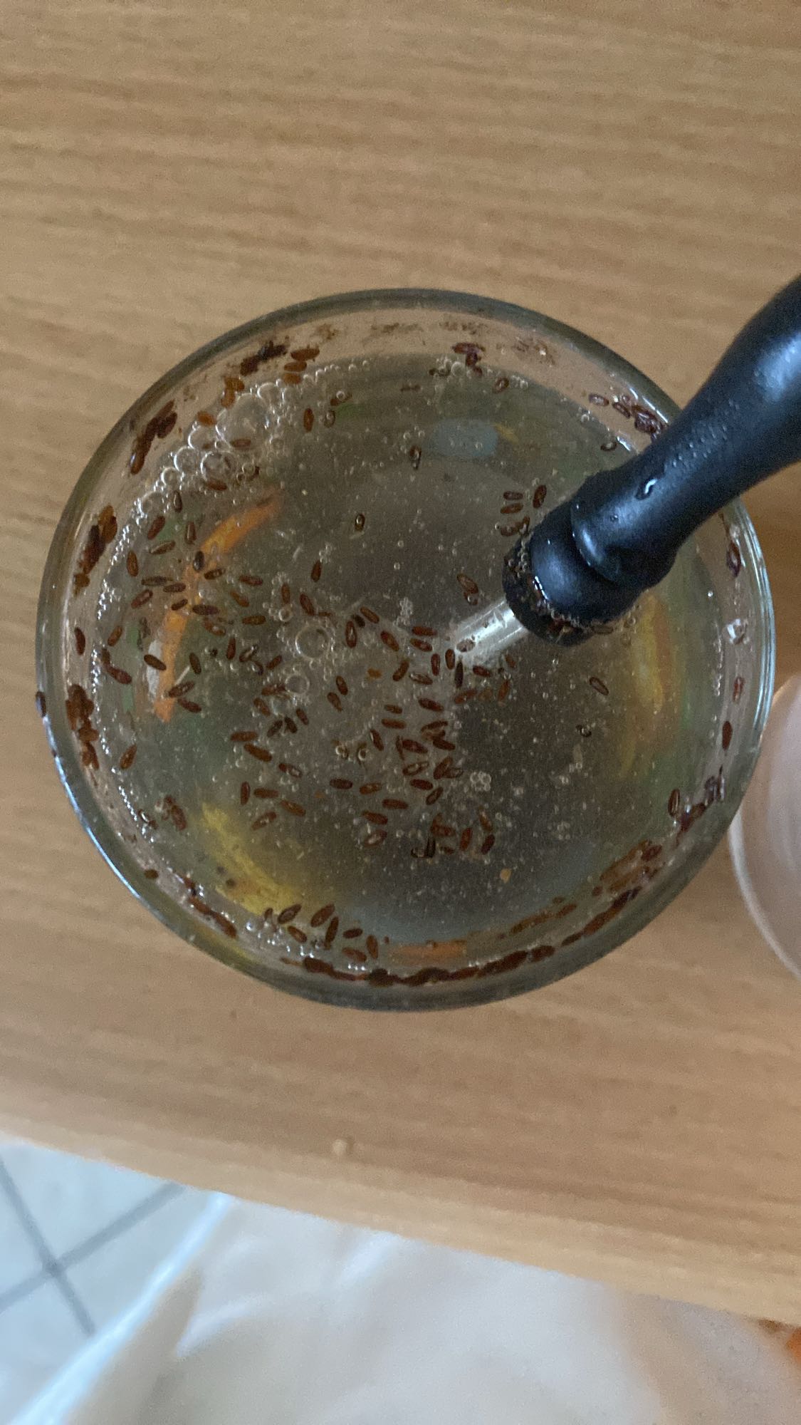 napój z nasionami bazylii