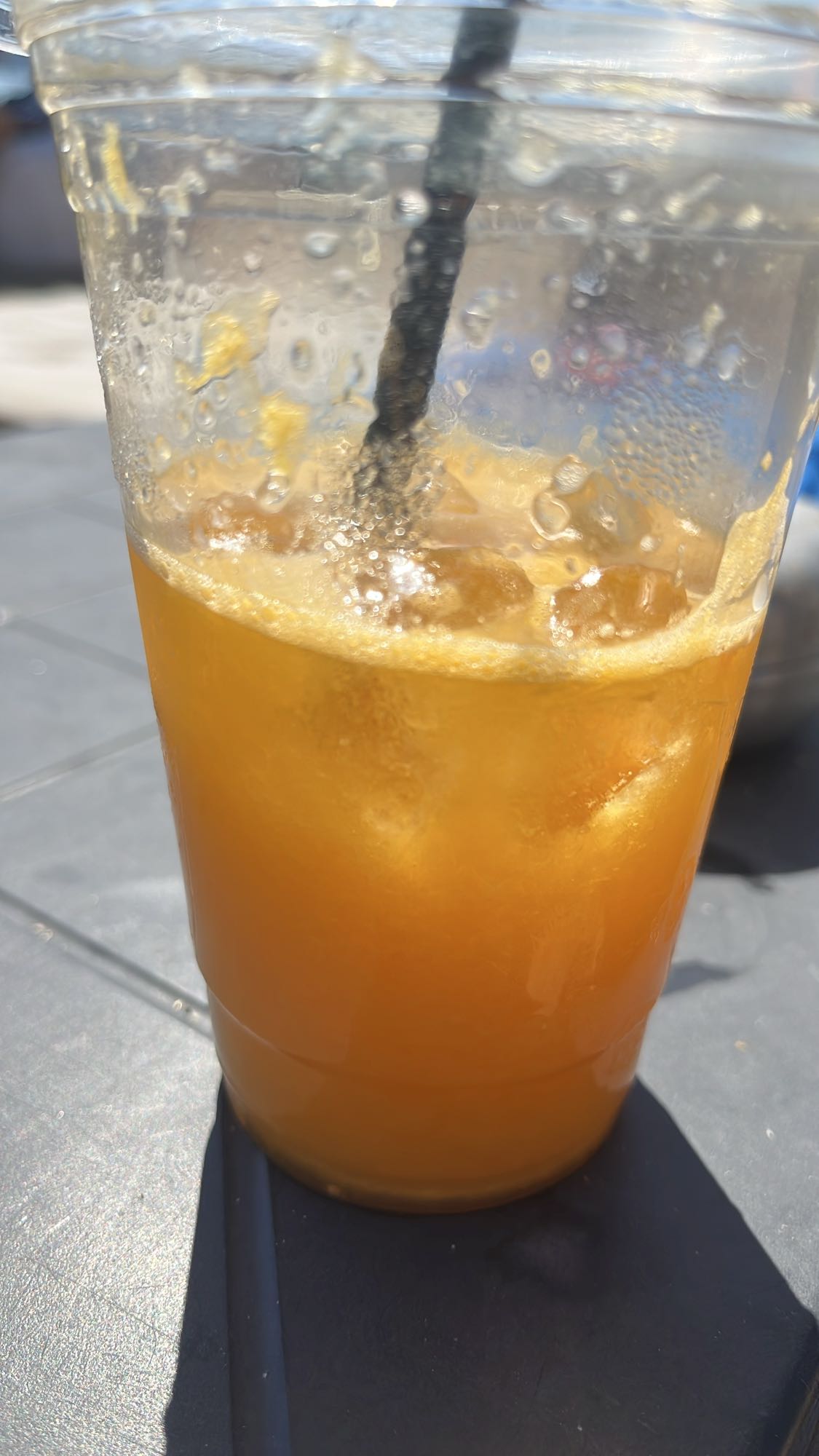 студен плодов чай