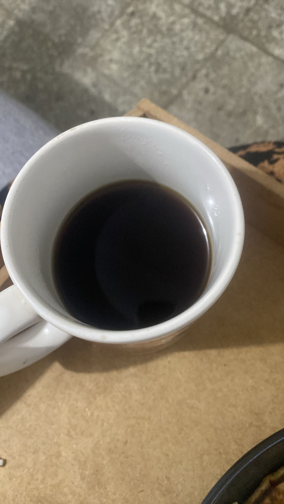 taza de café negro