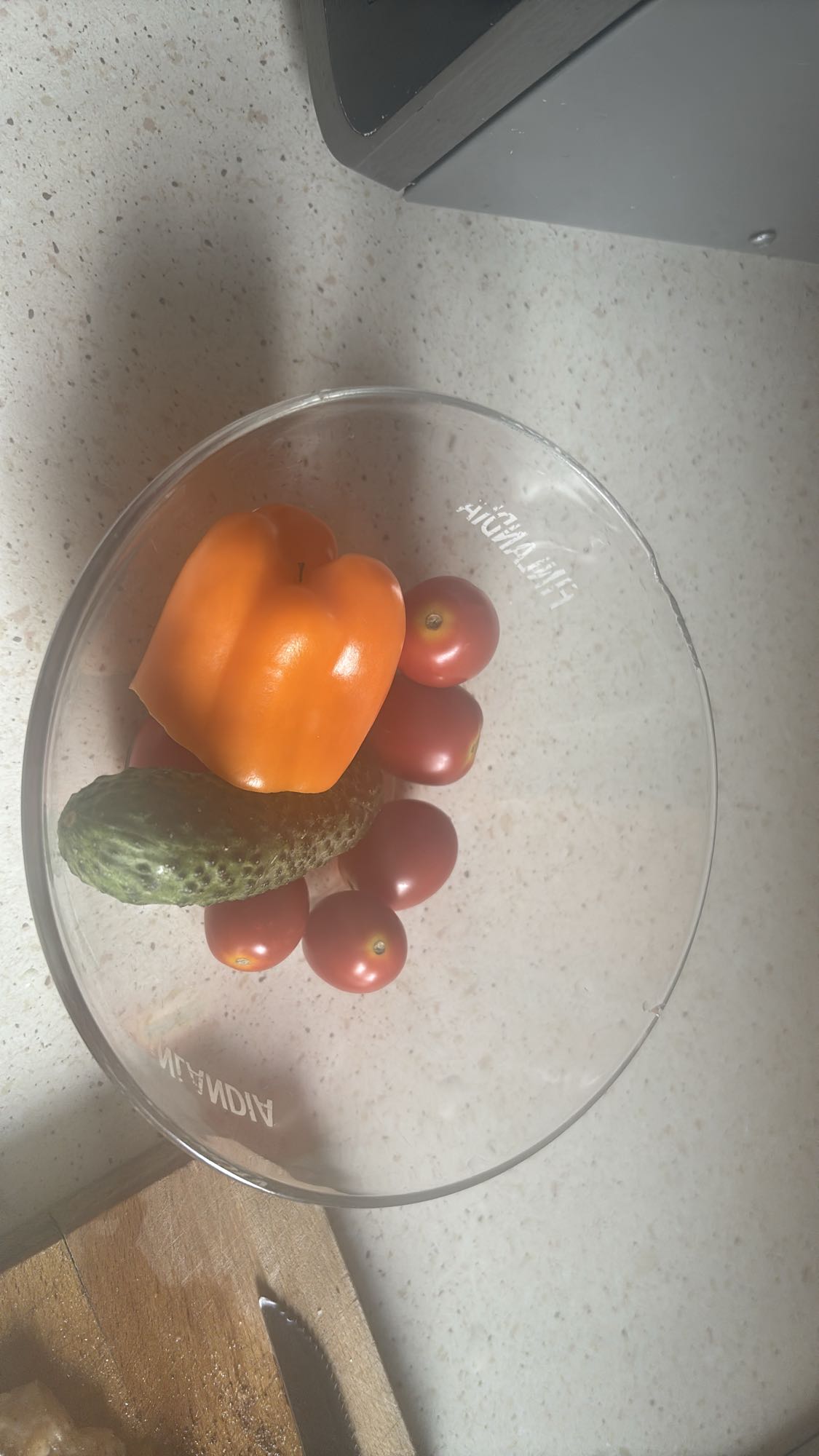 Salată de legume proaspete