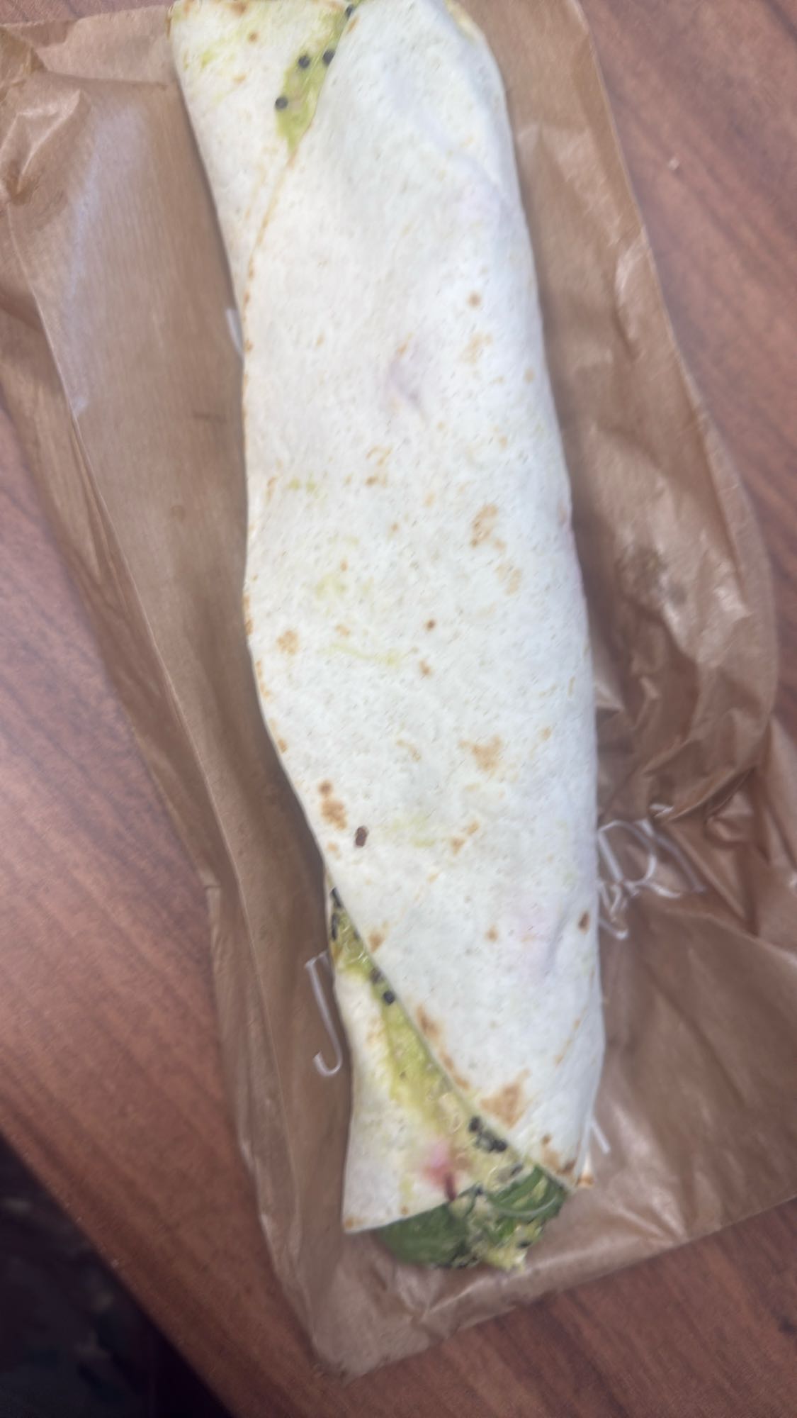 Wrap cu pui și legume