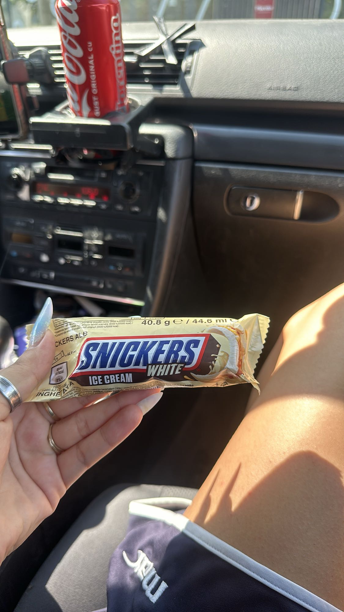 Snickers White înghețată