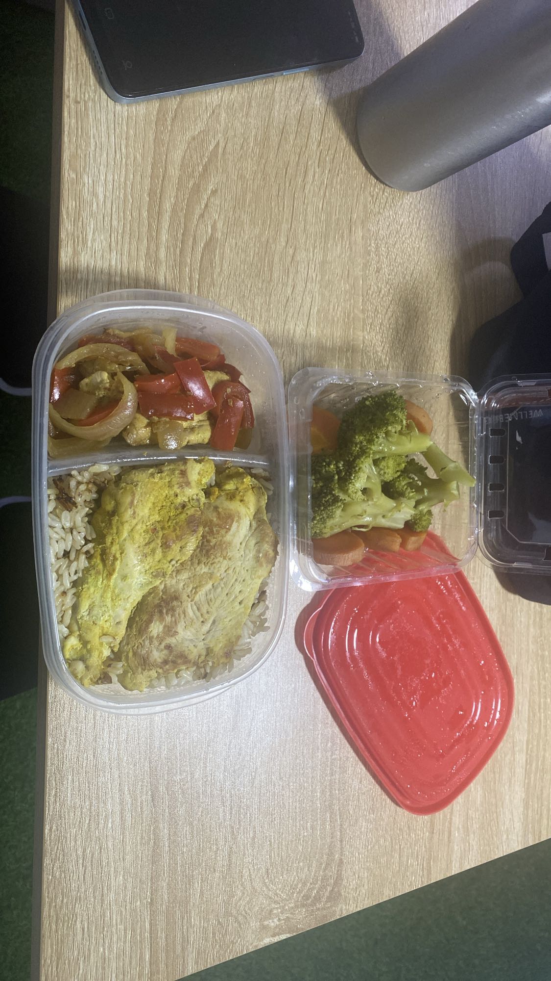 Pollo con arroz y verduras