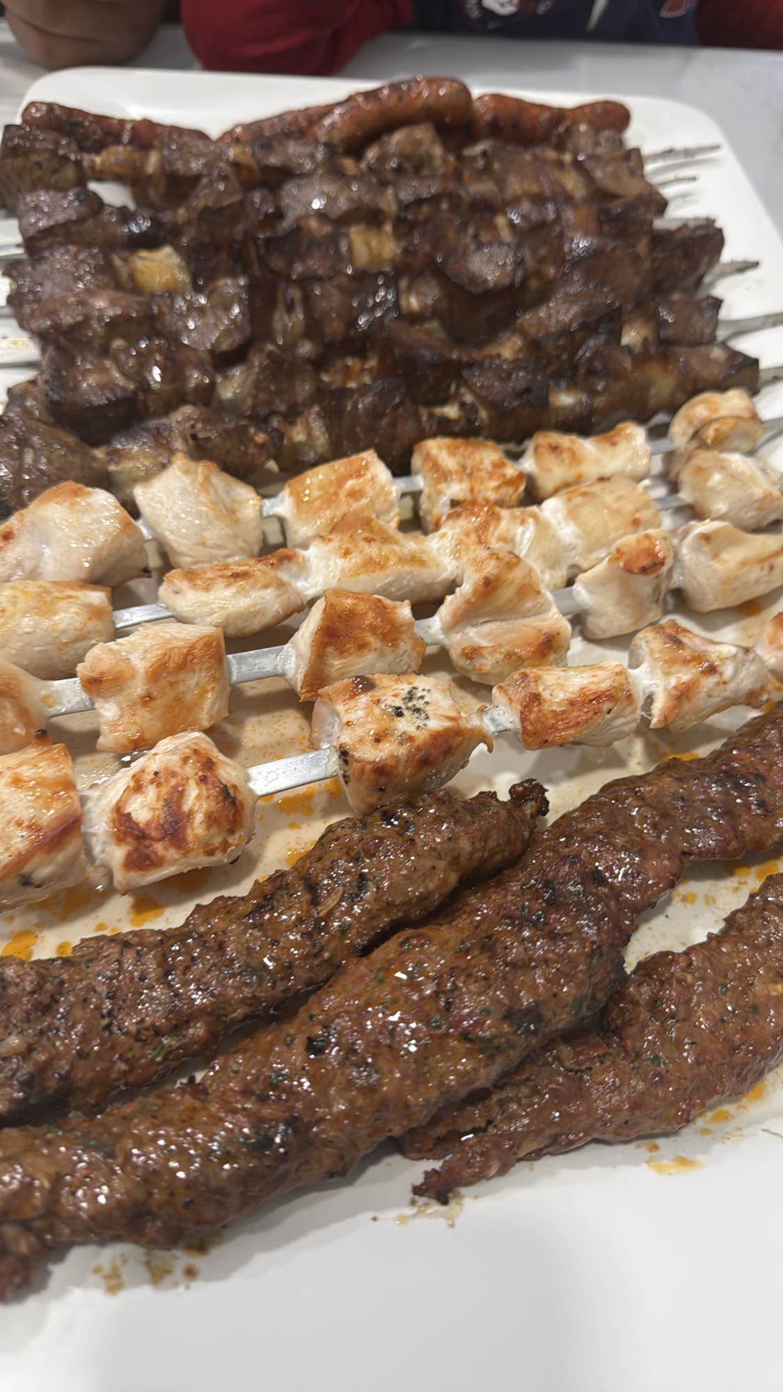 Assiette de brochettes mixtes