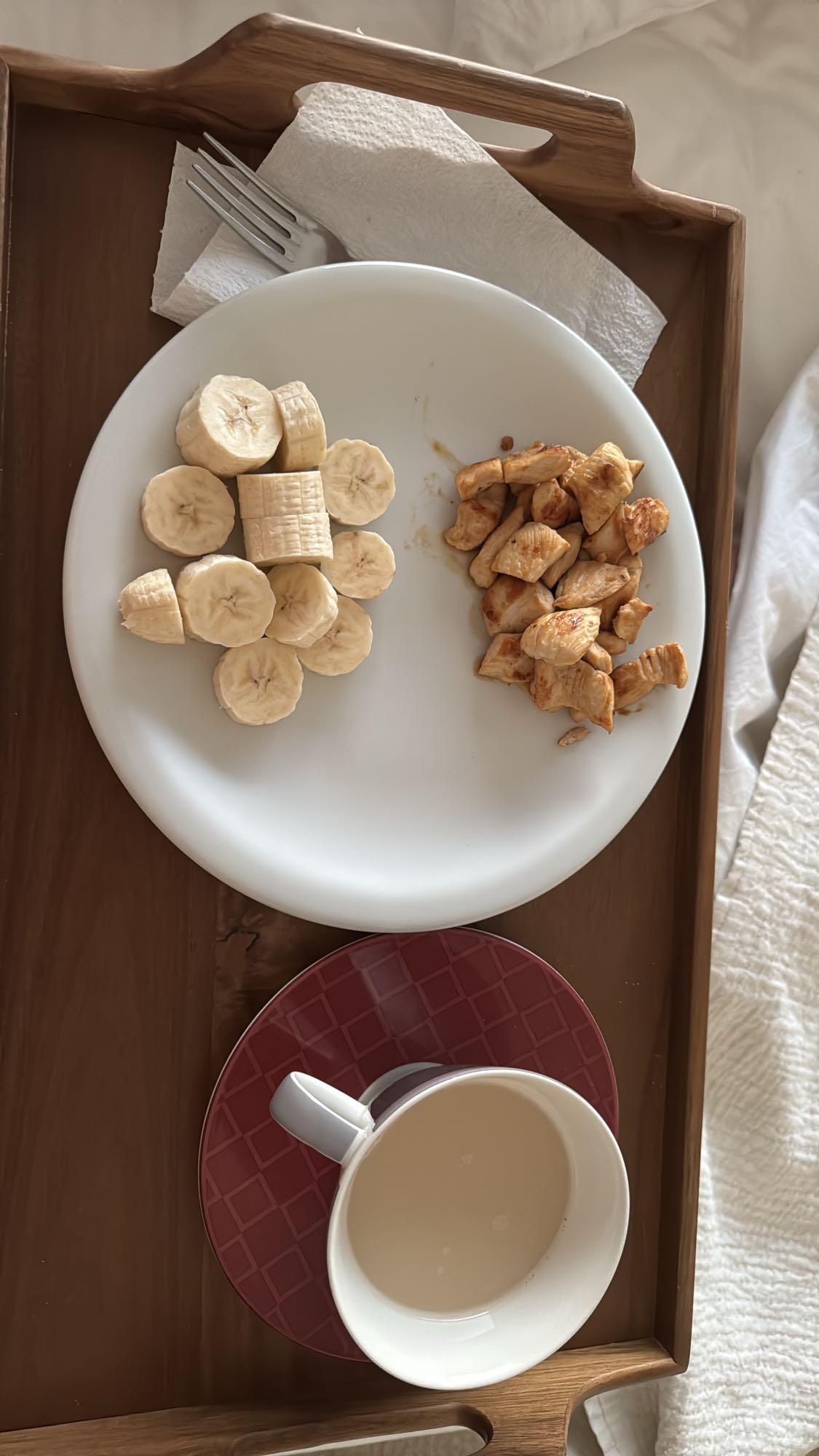 Desayuno con plátano y pollo