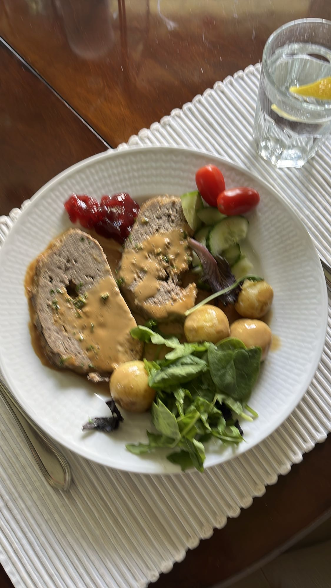 Köttfärslimpa med potatis