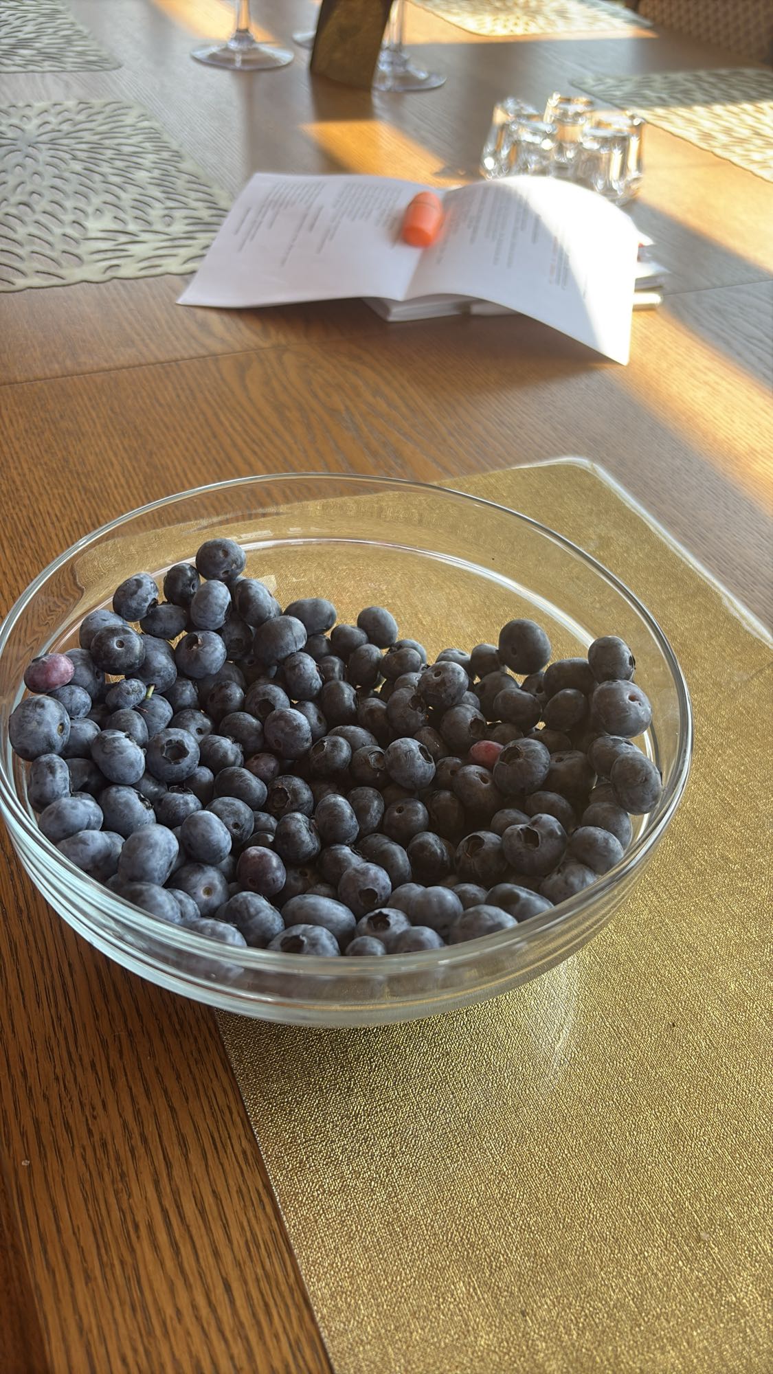 чаша черники