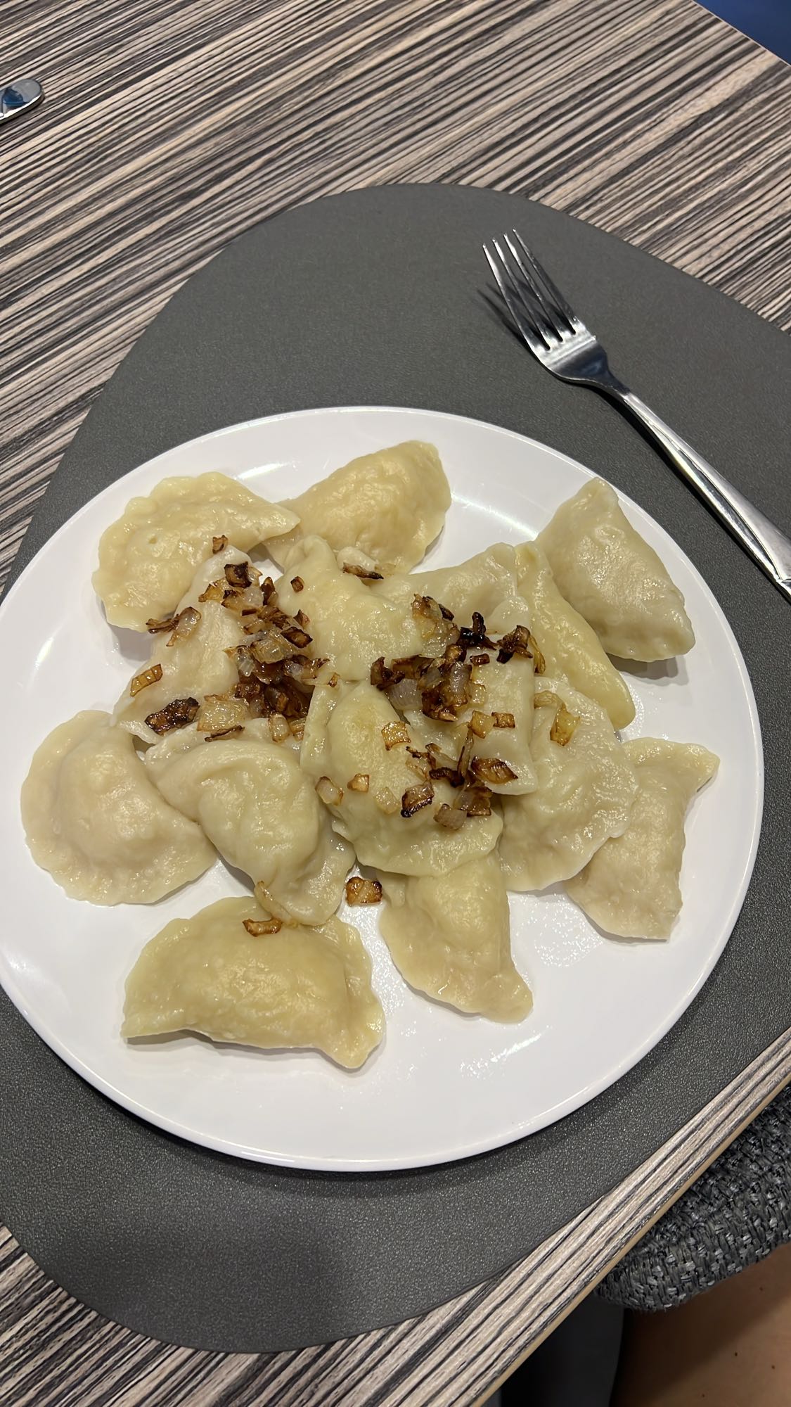 Вареники з цибулею