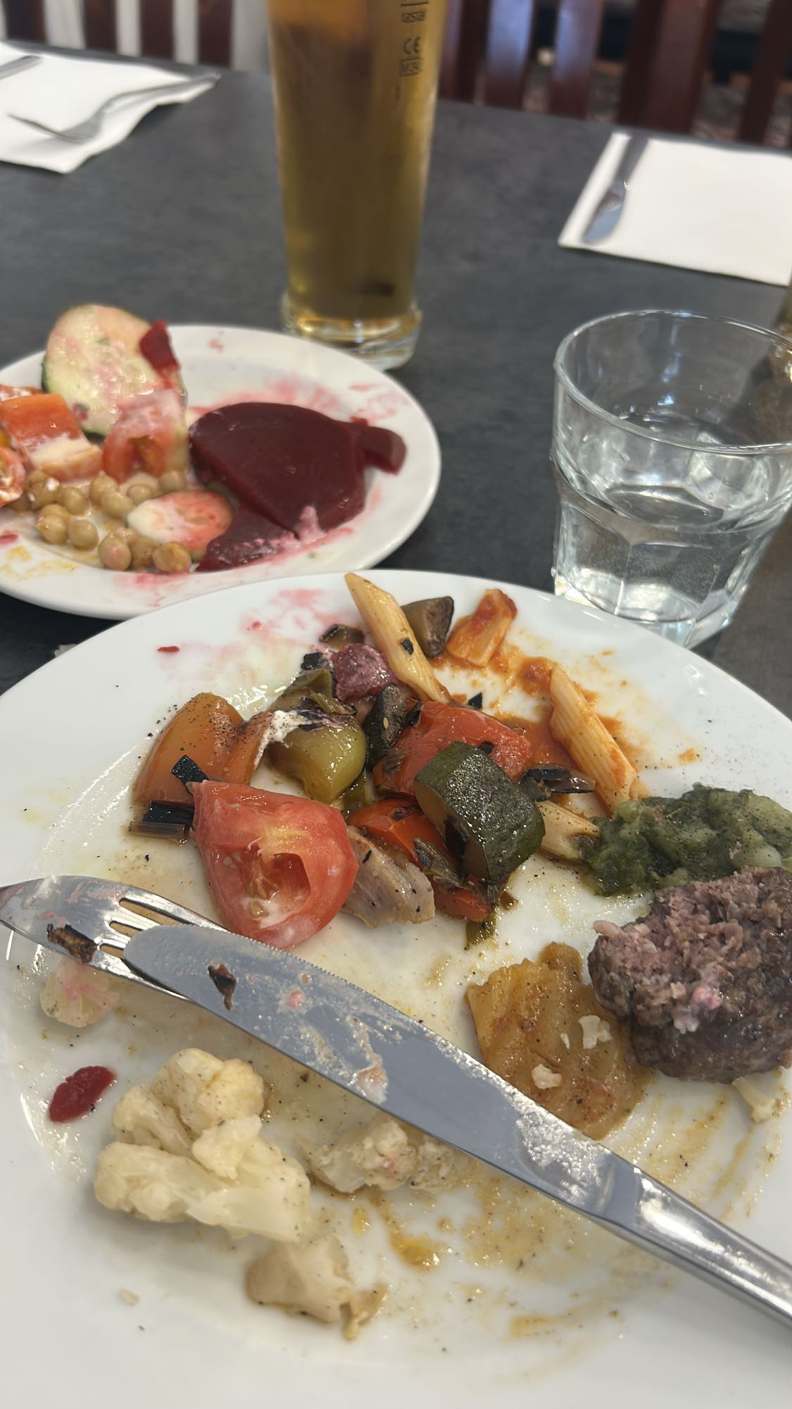 warzywa z makaronem i mięsem