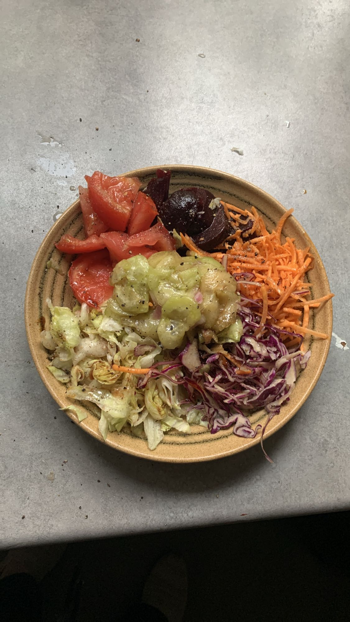 Salade de légumes frais