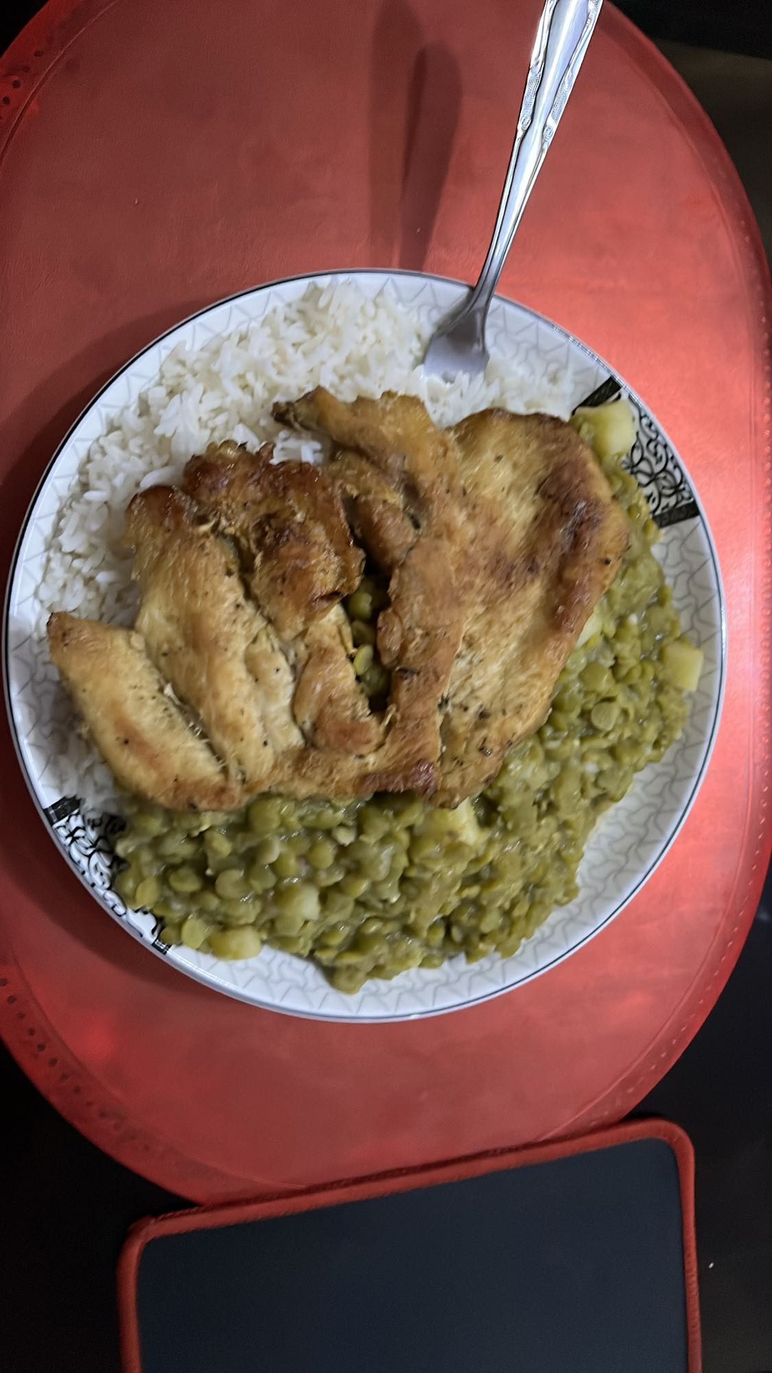 Pollo con arroz y lentejas