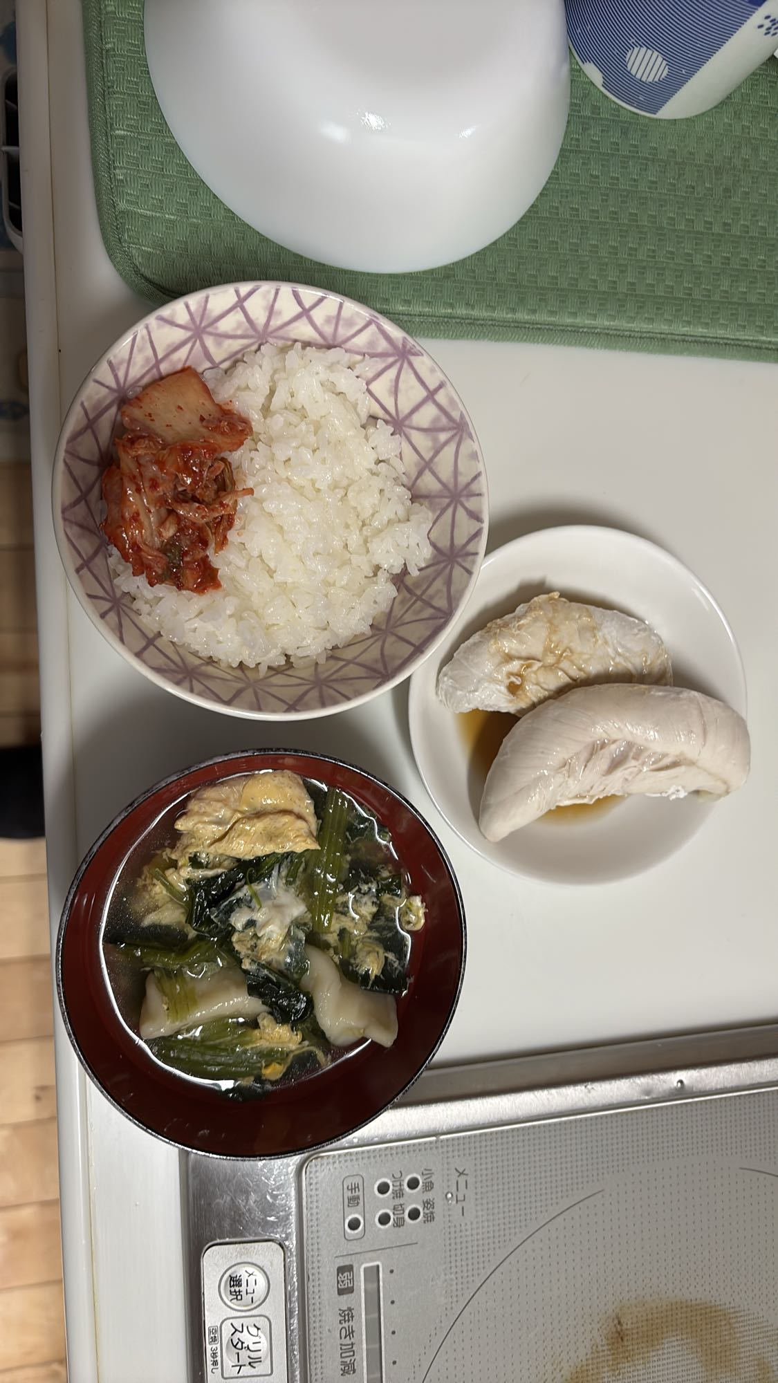 Chicken, rice, soup, kimchi