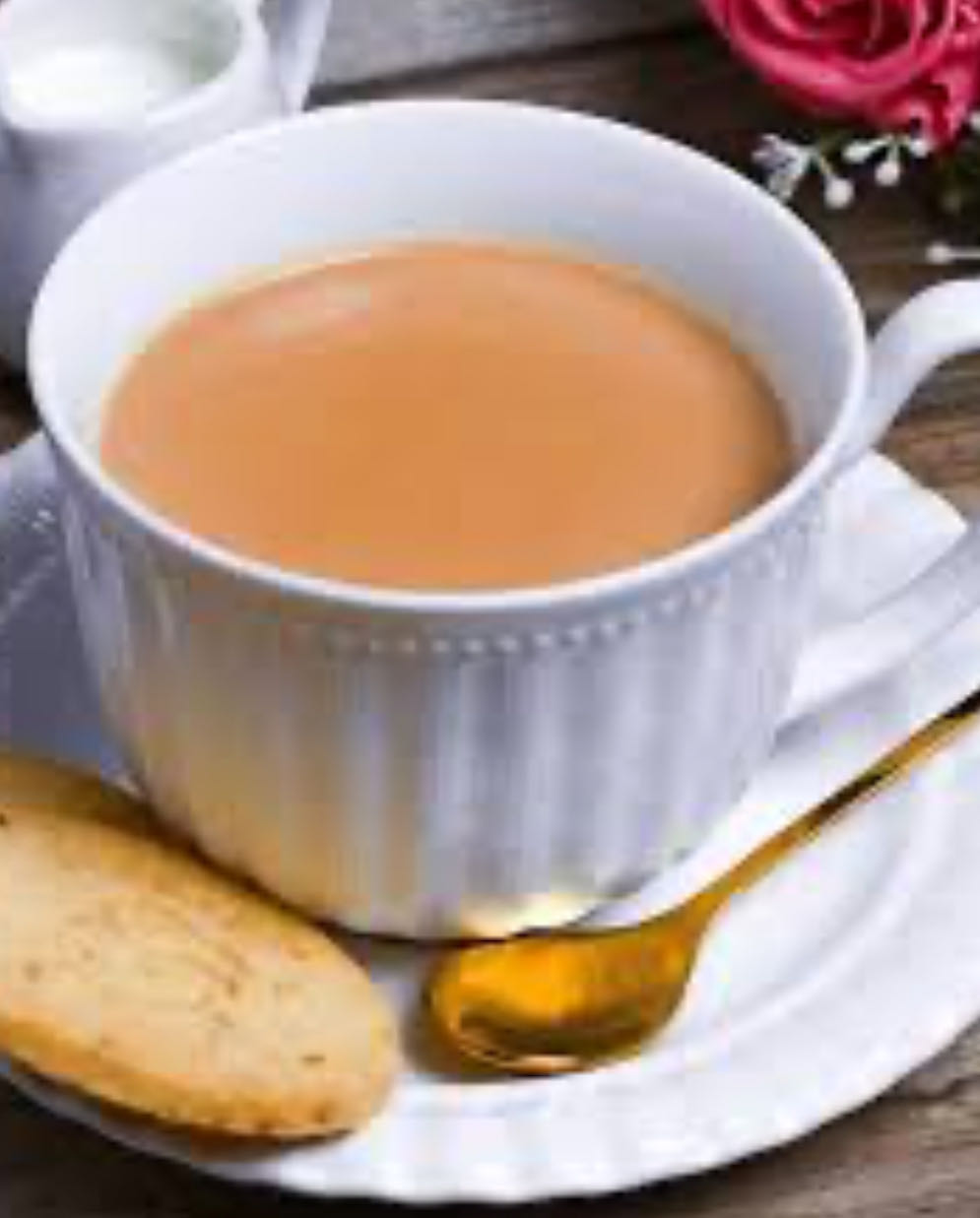 Milk Tea with Biscuit