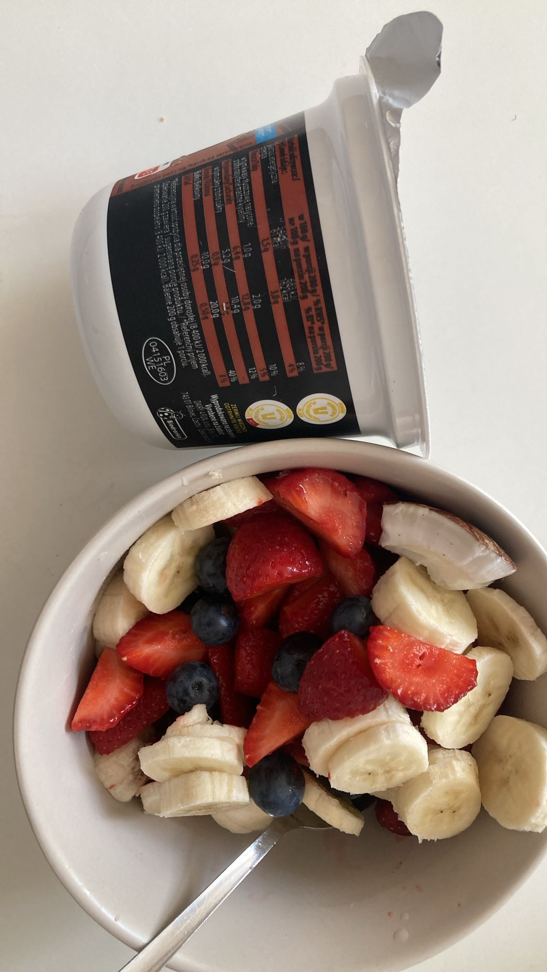 Fruit yogurt bowl