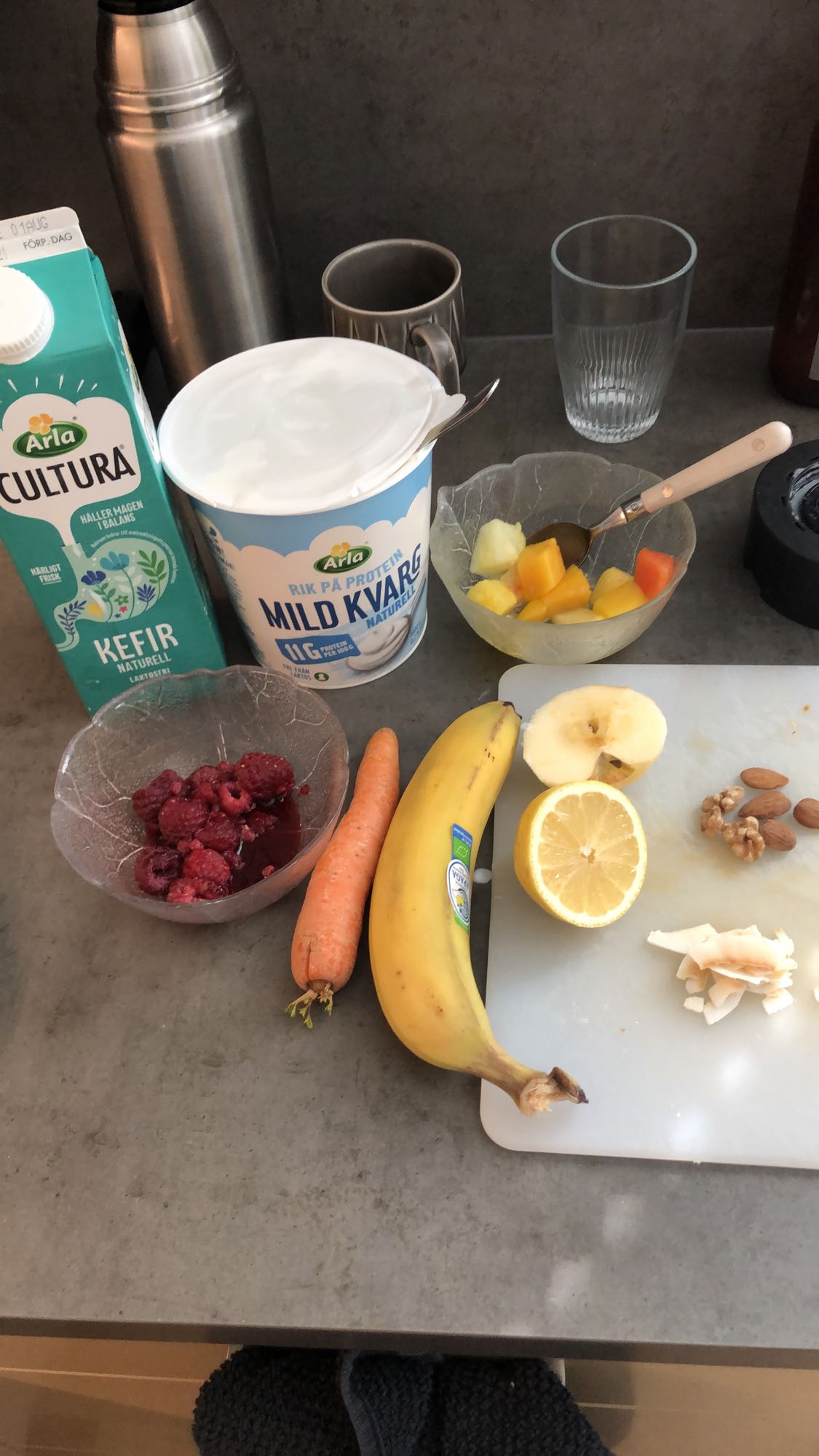 Frukost med kvarg & frukt