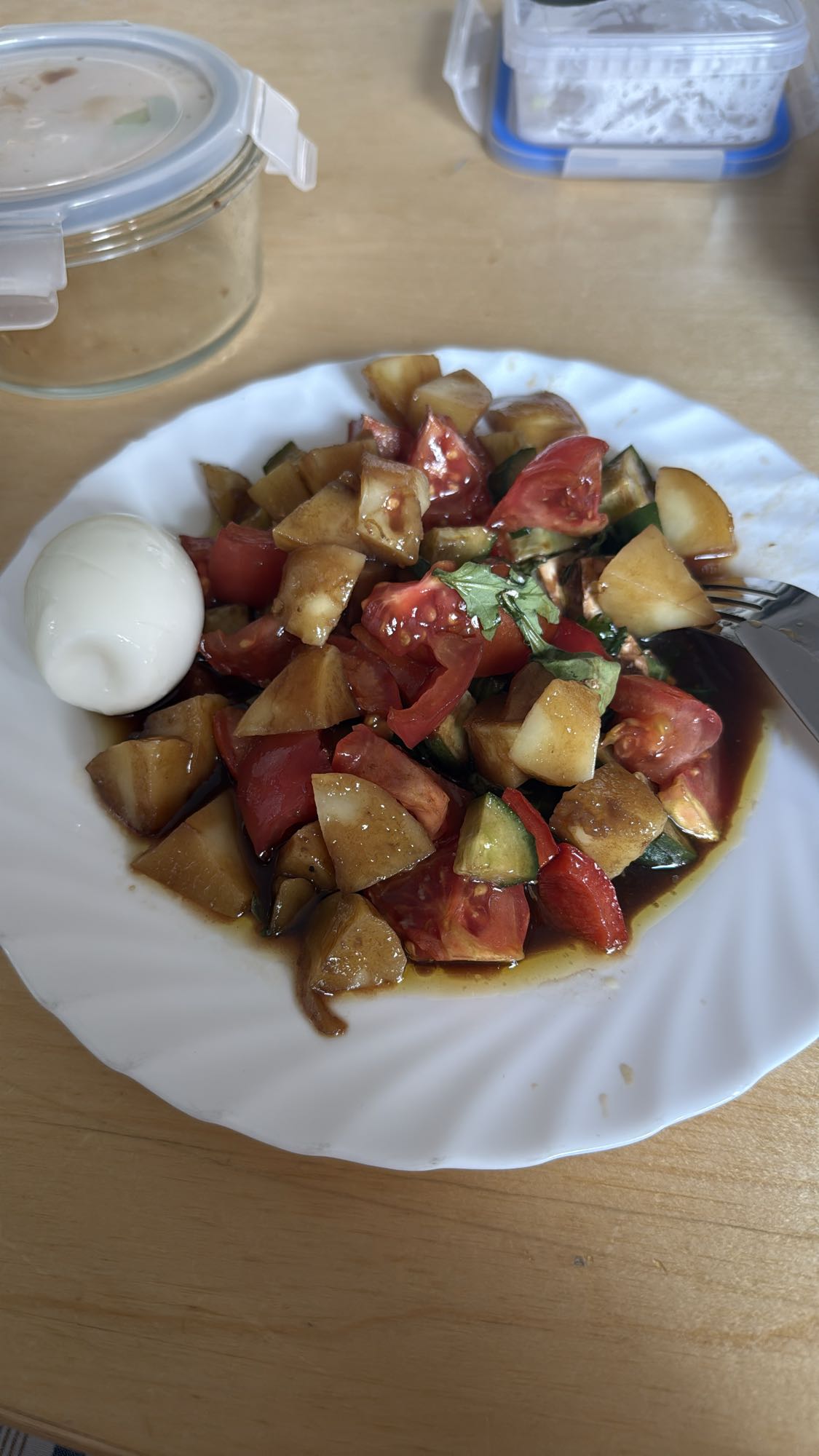 Grönsakssallad med ägg