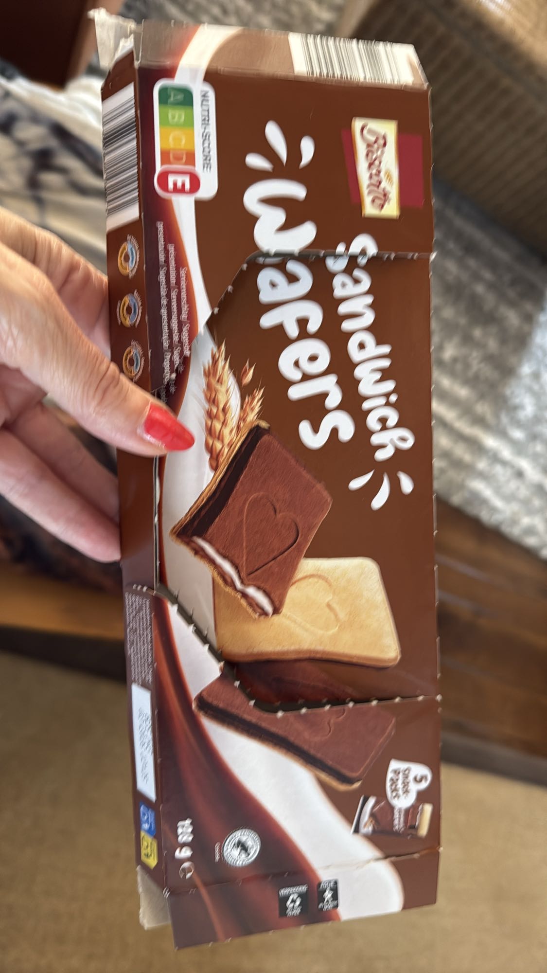 Choco sandwich wafers