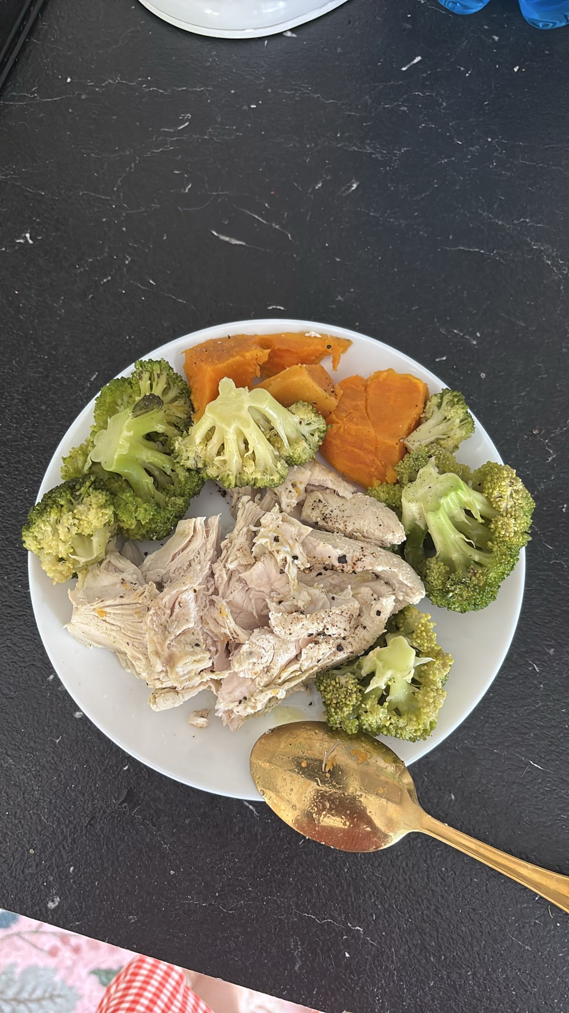 Kurczak z brokułem i batatem