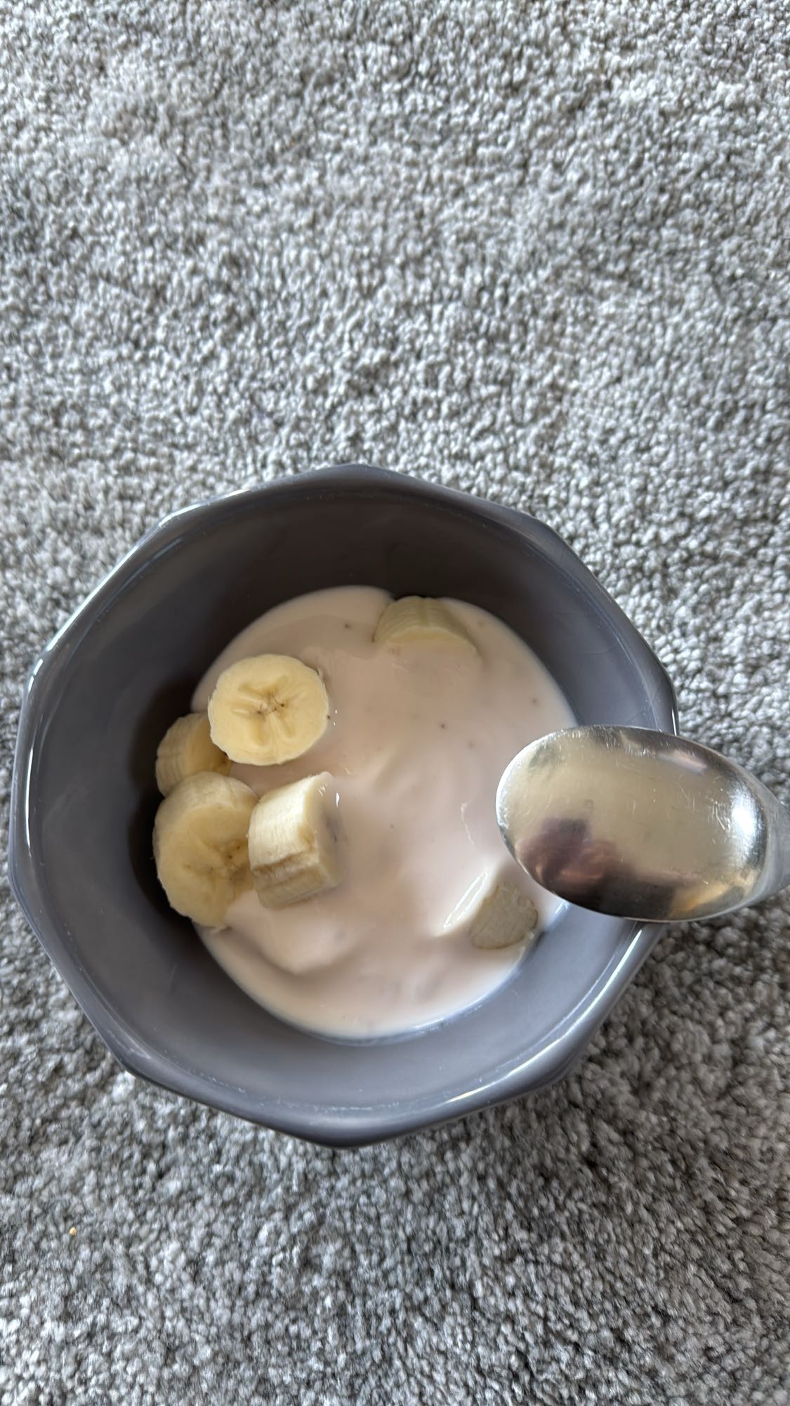 Banana Yogurt Bowl