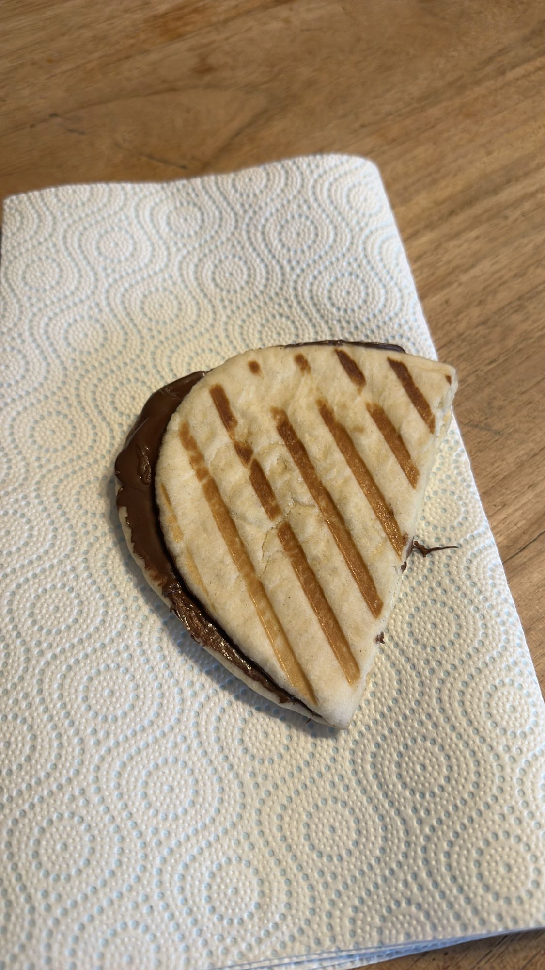 Pitabroodje met chocopasta