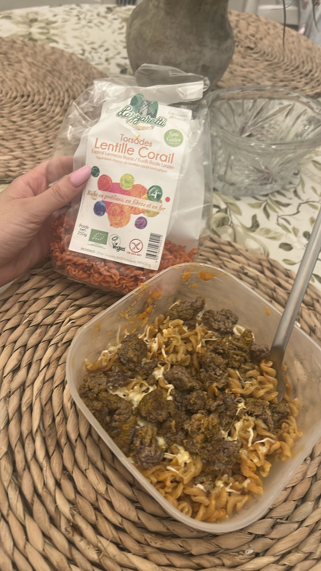 Lentil pasta with beef