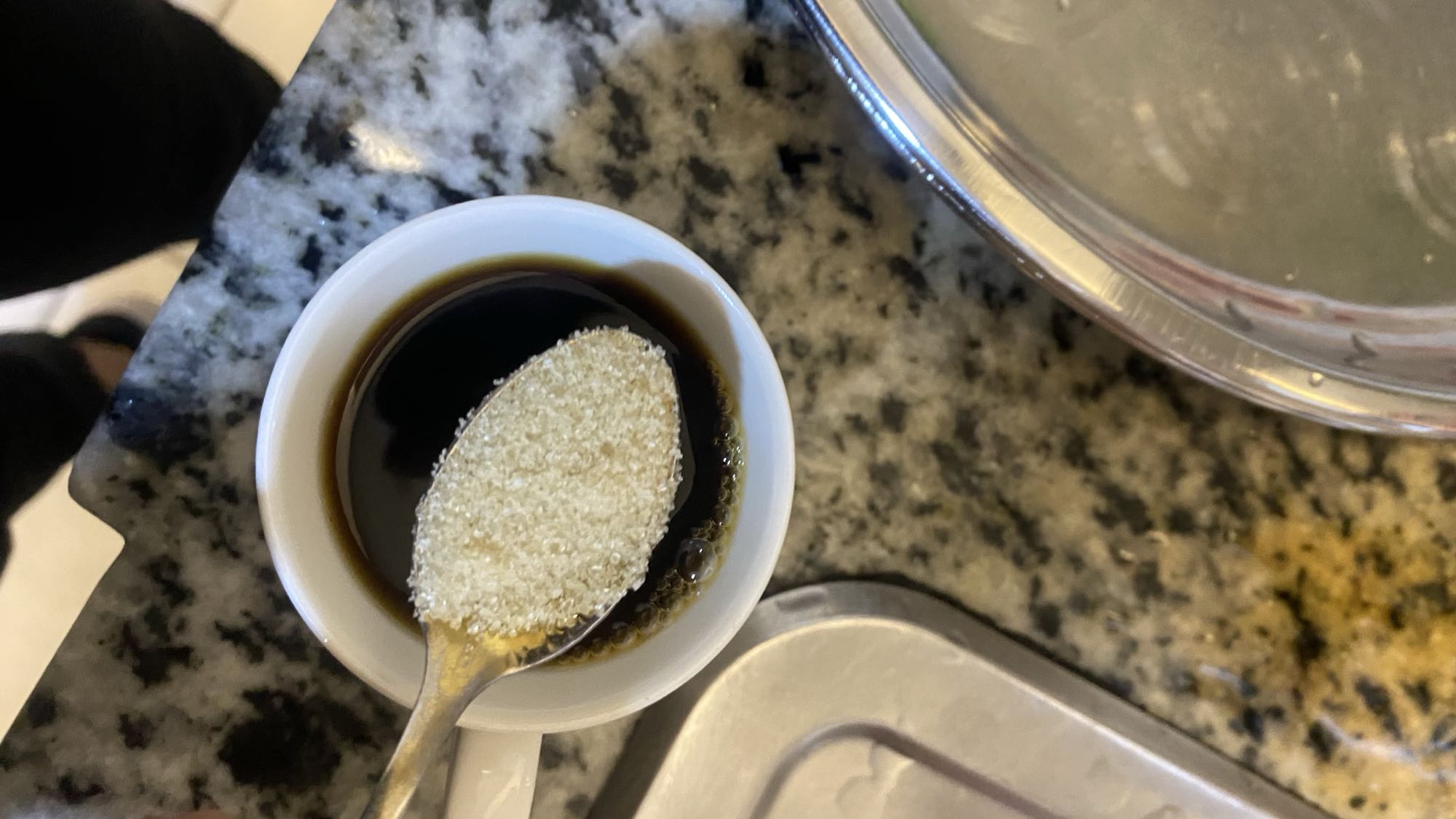 salsa de soya con azúcar