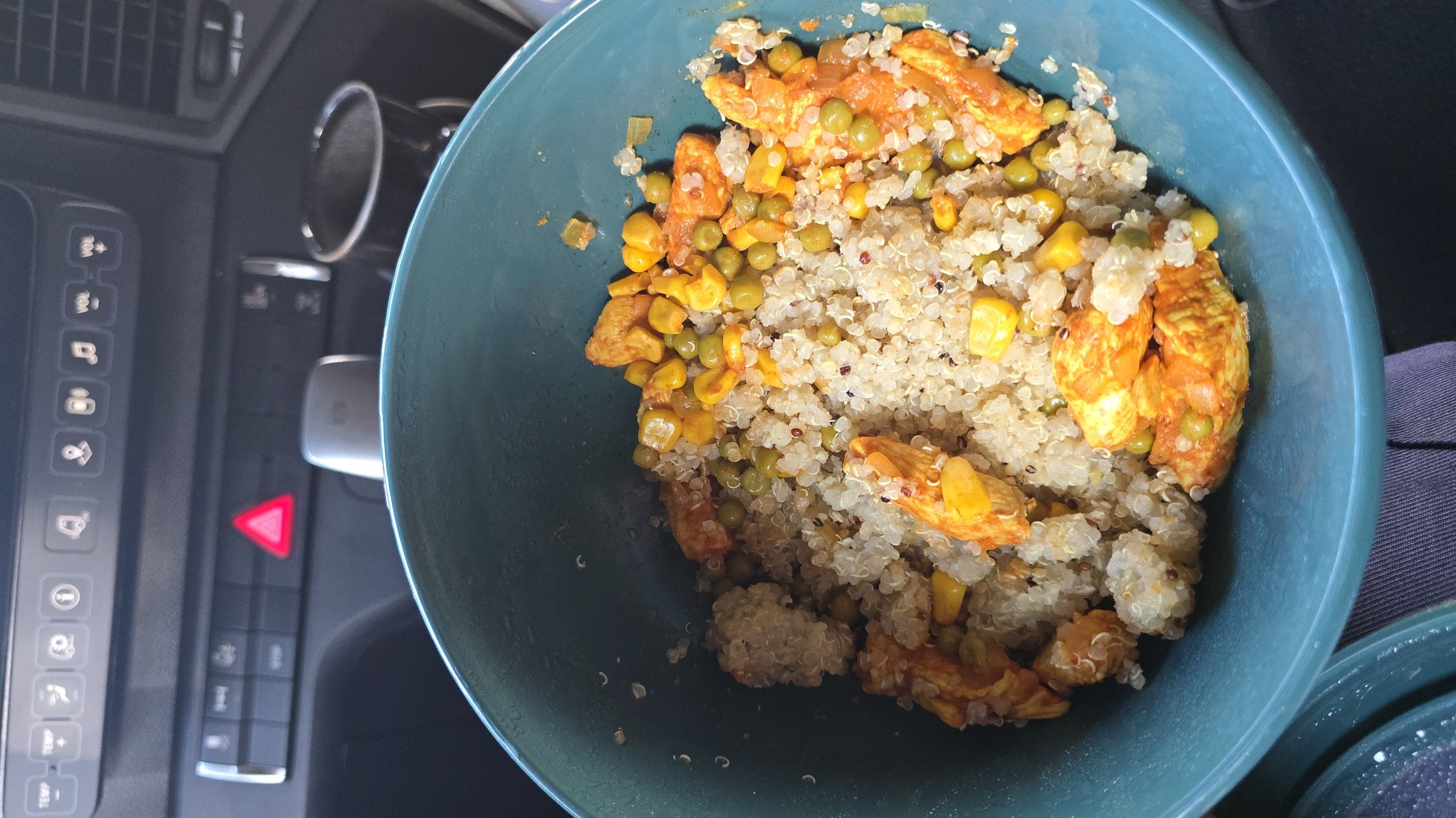 Quinoa kip bowl