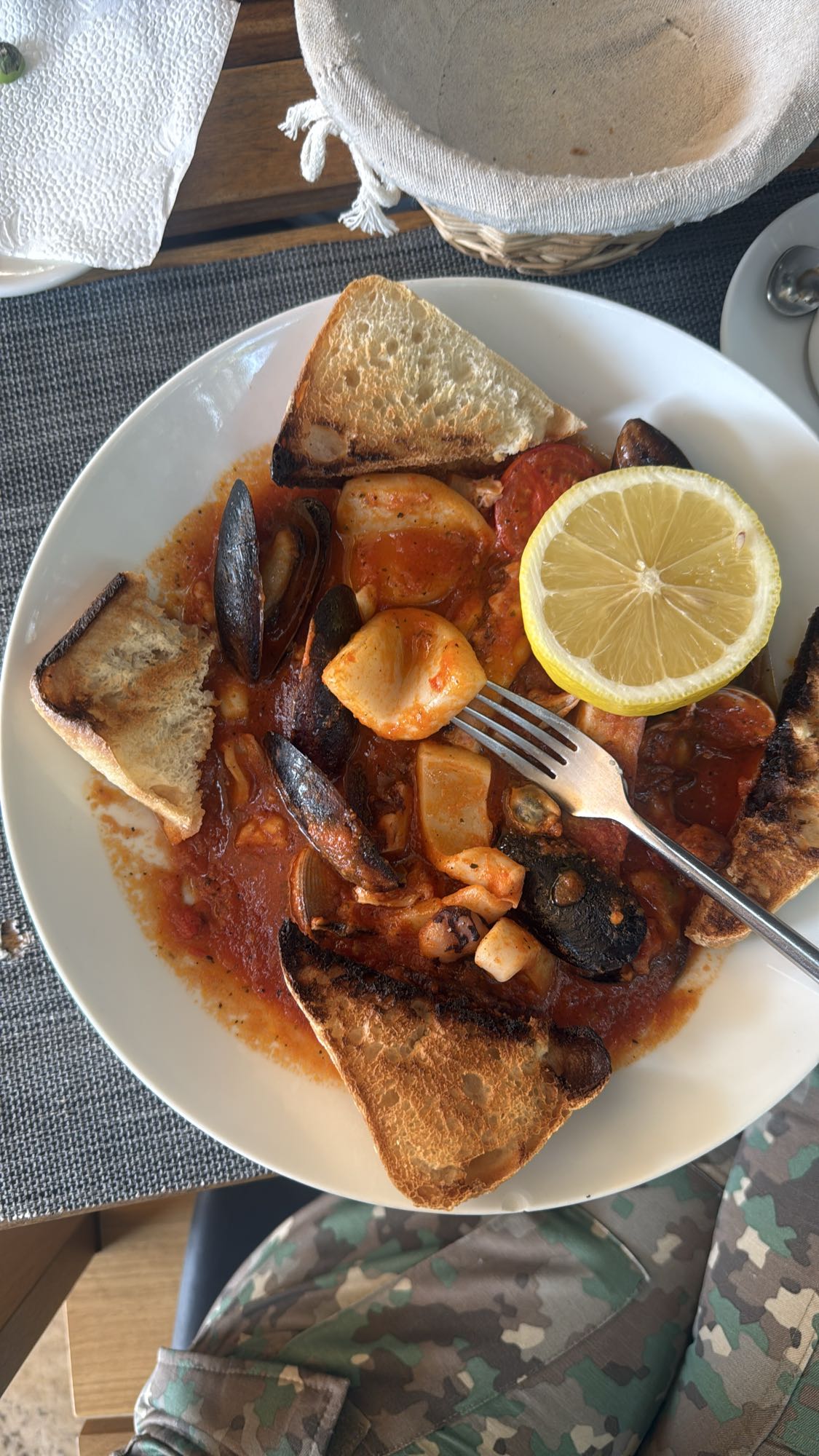 Tocană de fructe de mare