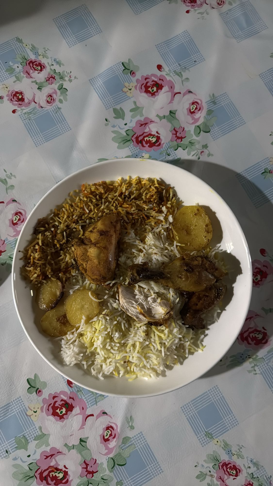 Chicken rice with potatoes