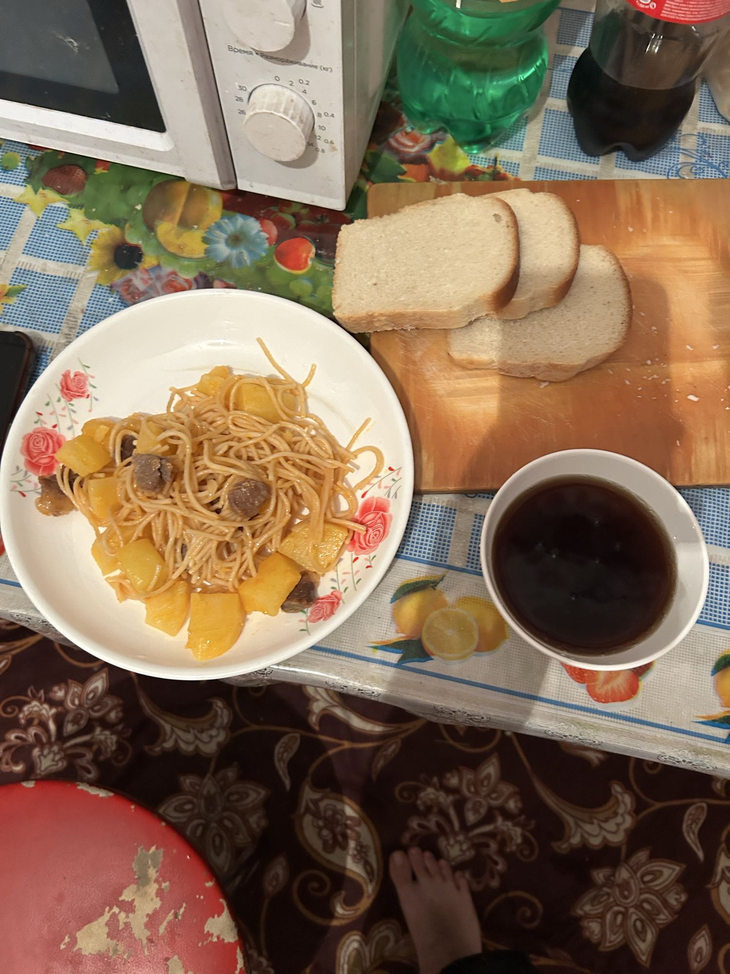 Донер с колой, чан рамен большой с хлебом и колой