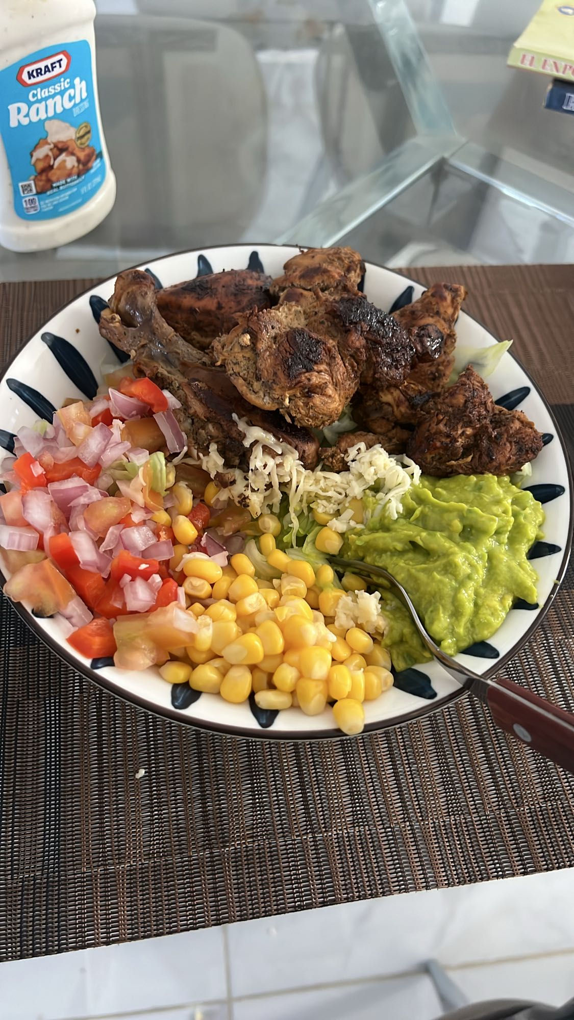 Plato de pollo y vegetales