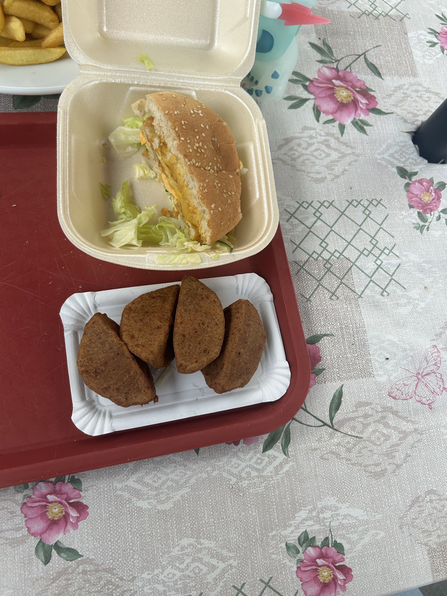 Kipburger en kibbeh