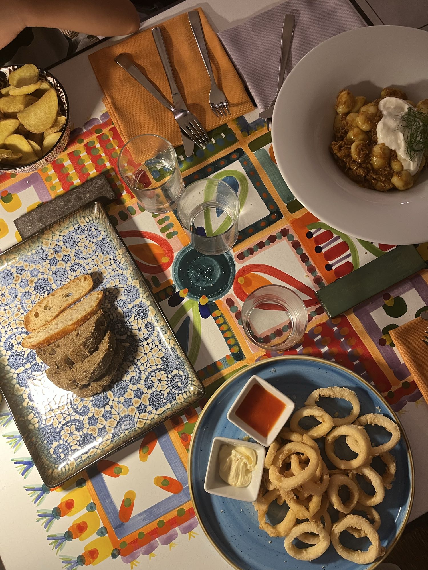 Repas frit et gnocchis